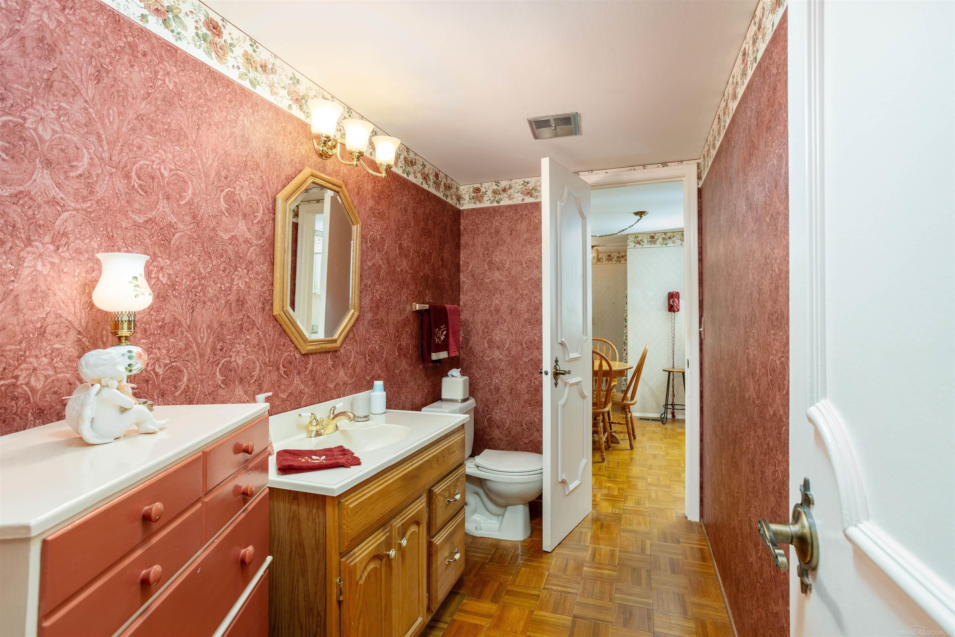 1993 Shorepointe Lane