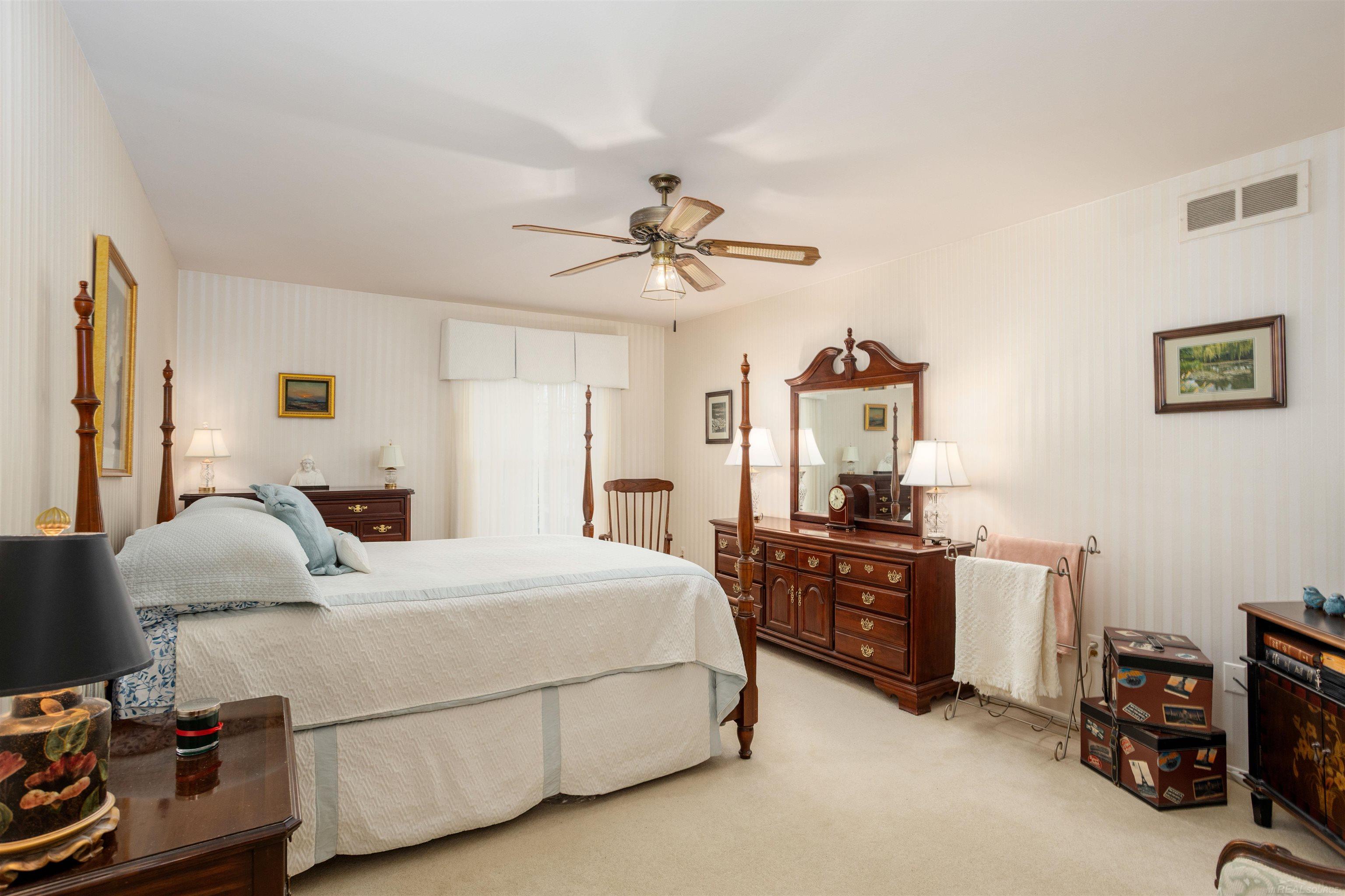 1993 Shorepointe Lane