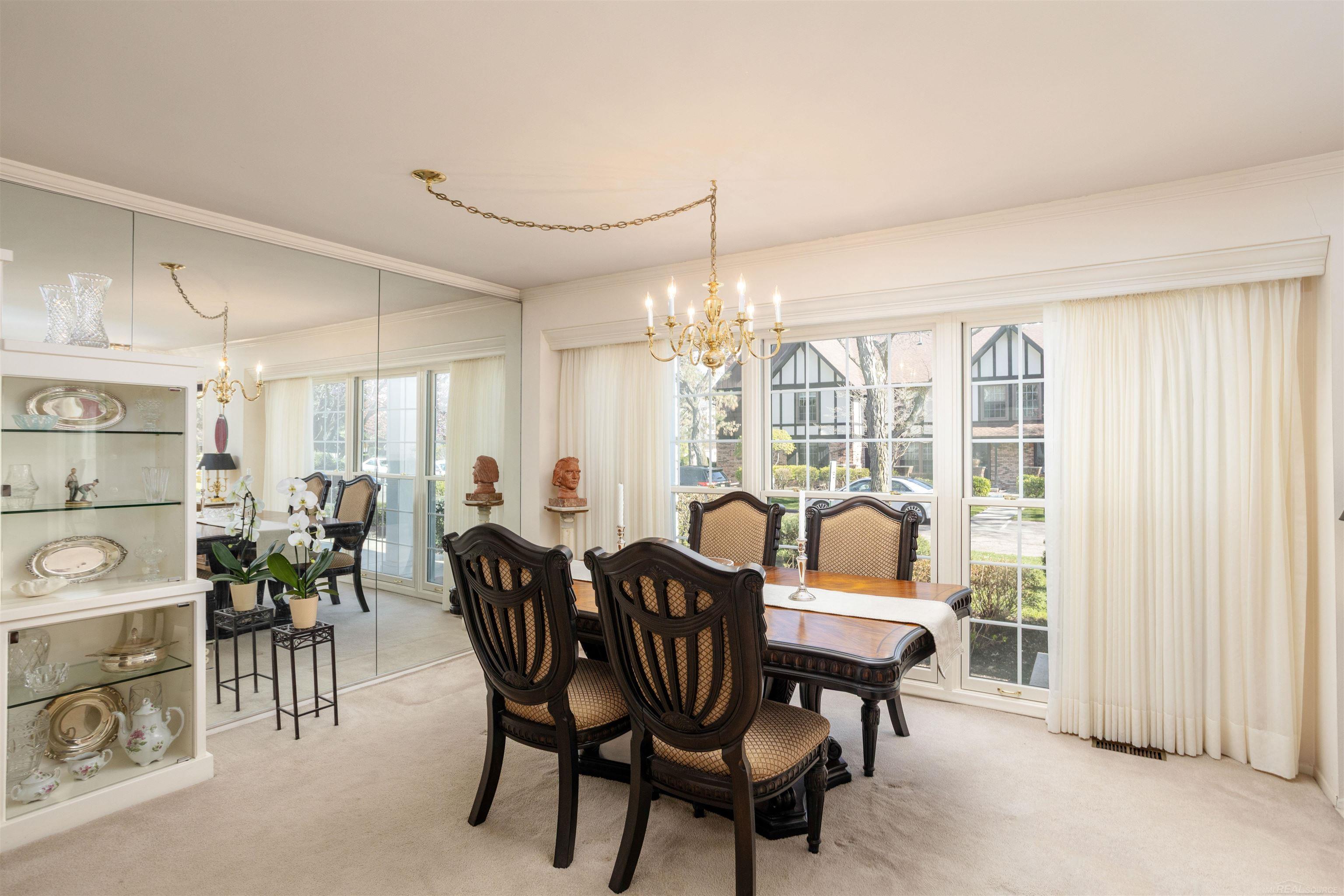 1993 Shorepointe Lane