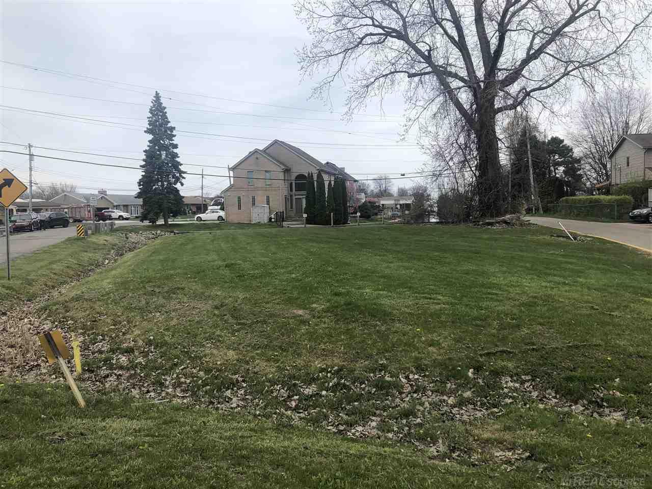 000 Pointe Rosa Street