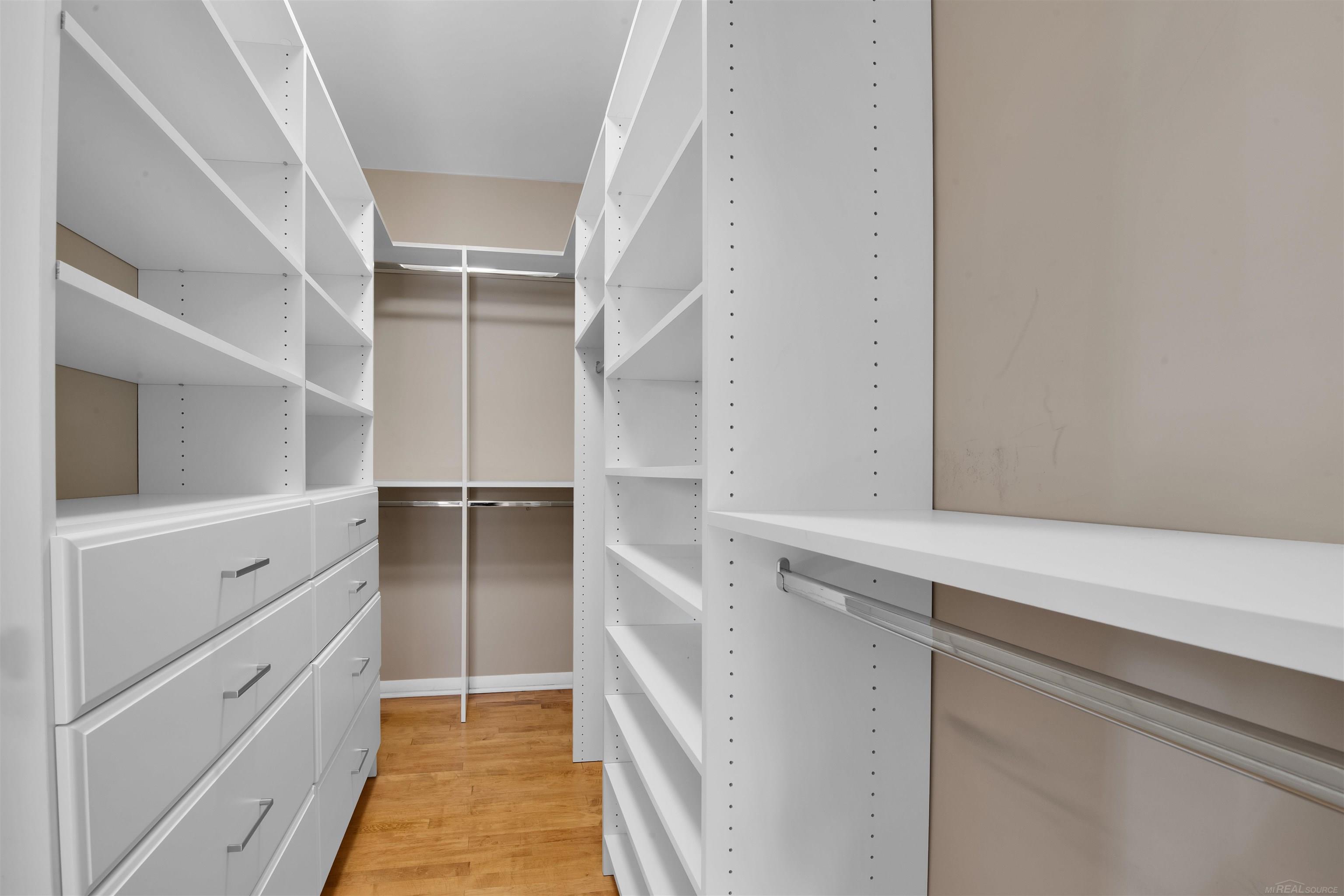 31224 Jefferson Ave. Avenue