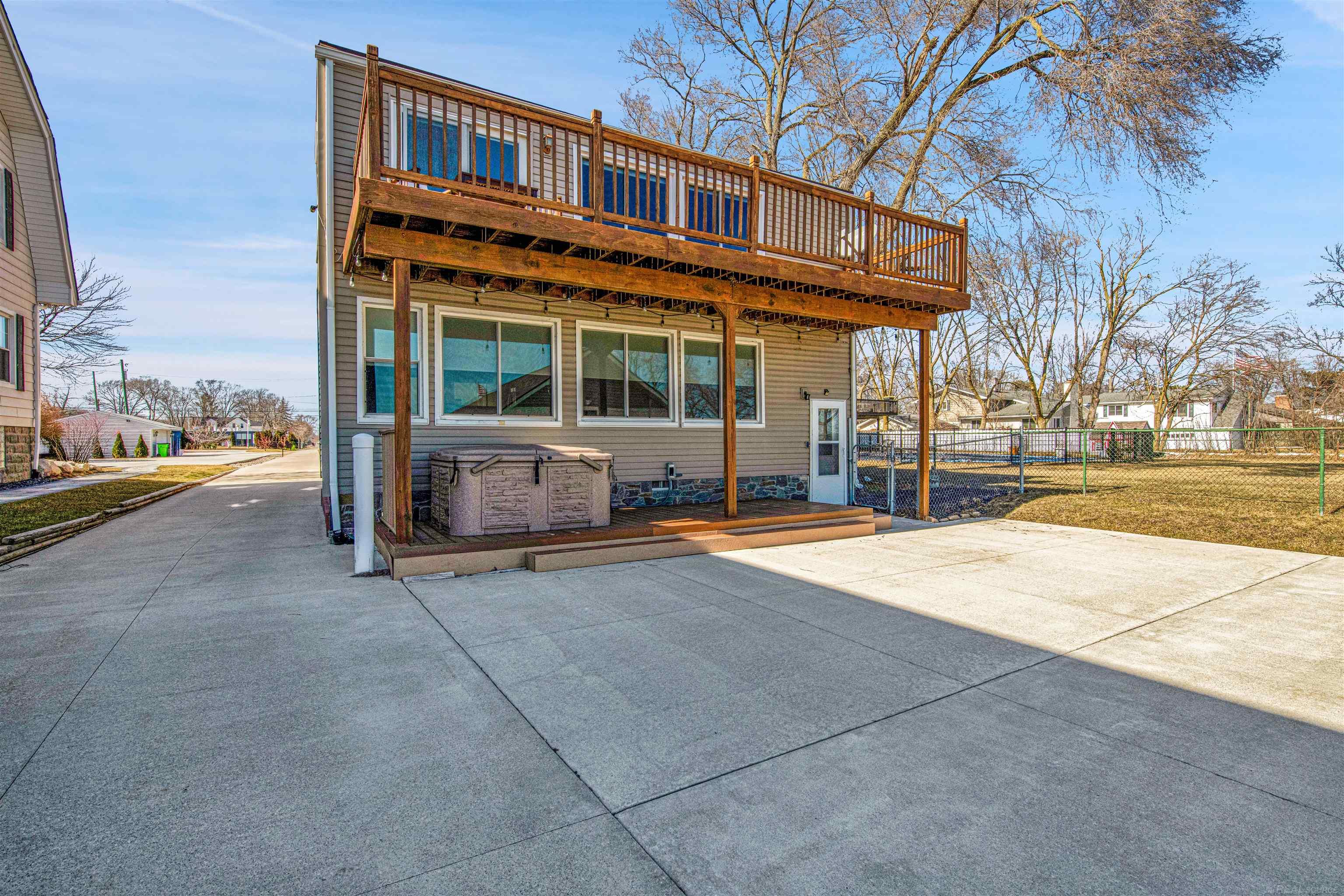 31224 Jefferson Ave. Avenue