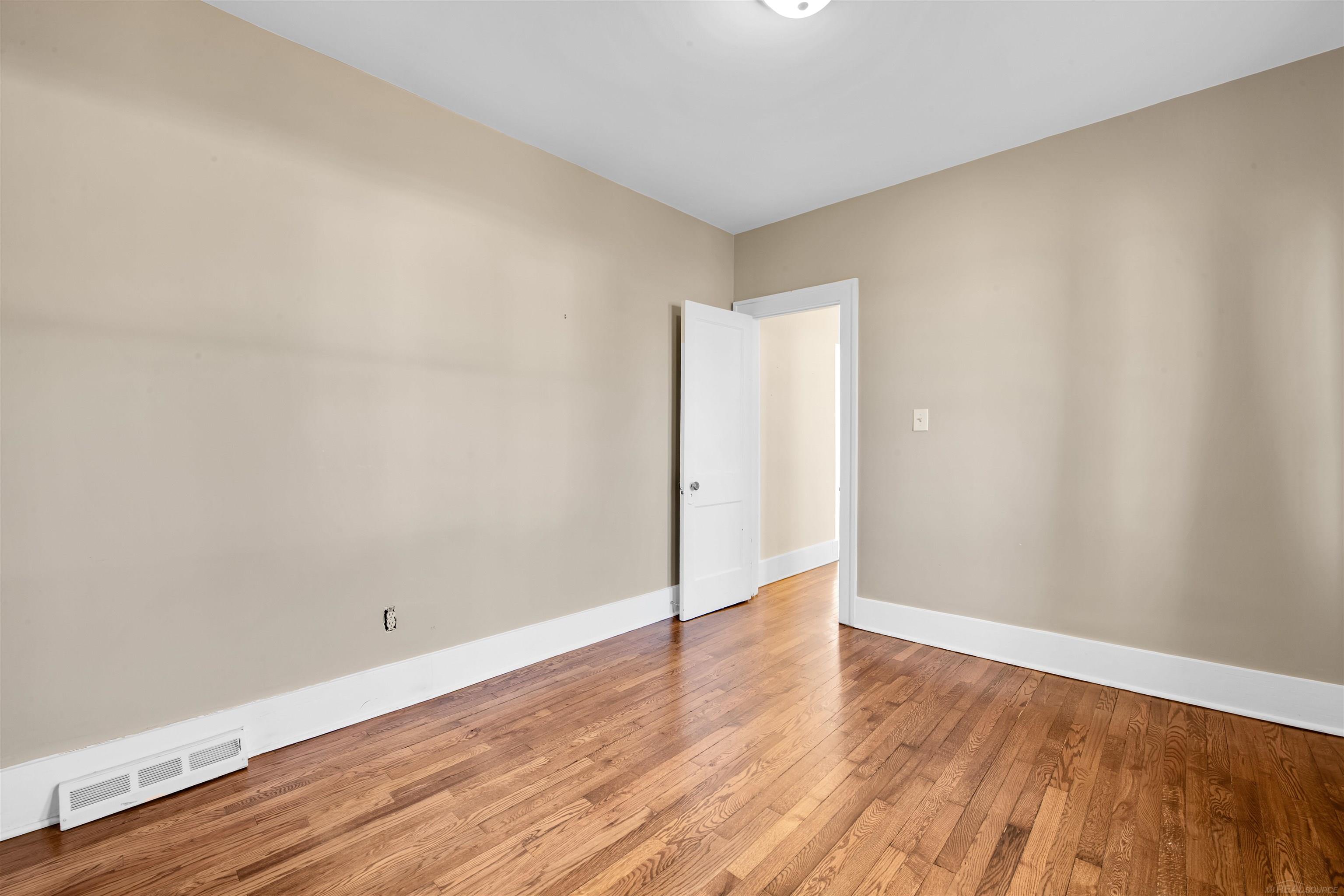 31224 Jefferson Ave. Avenue