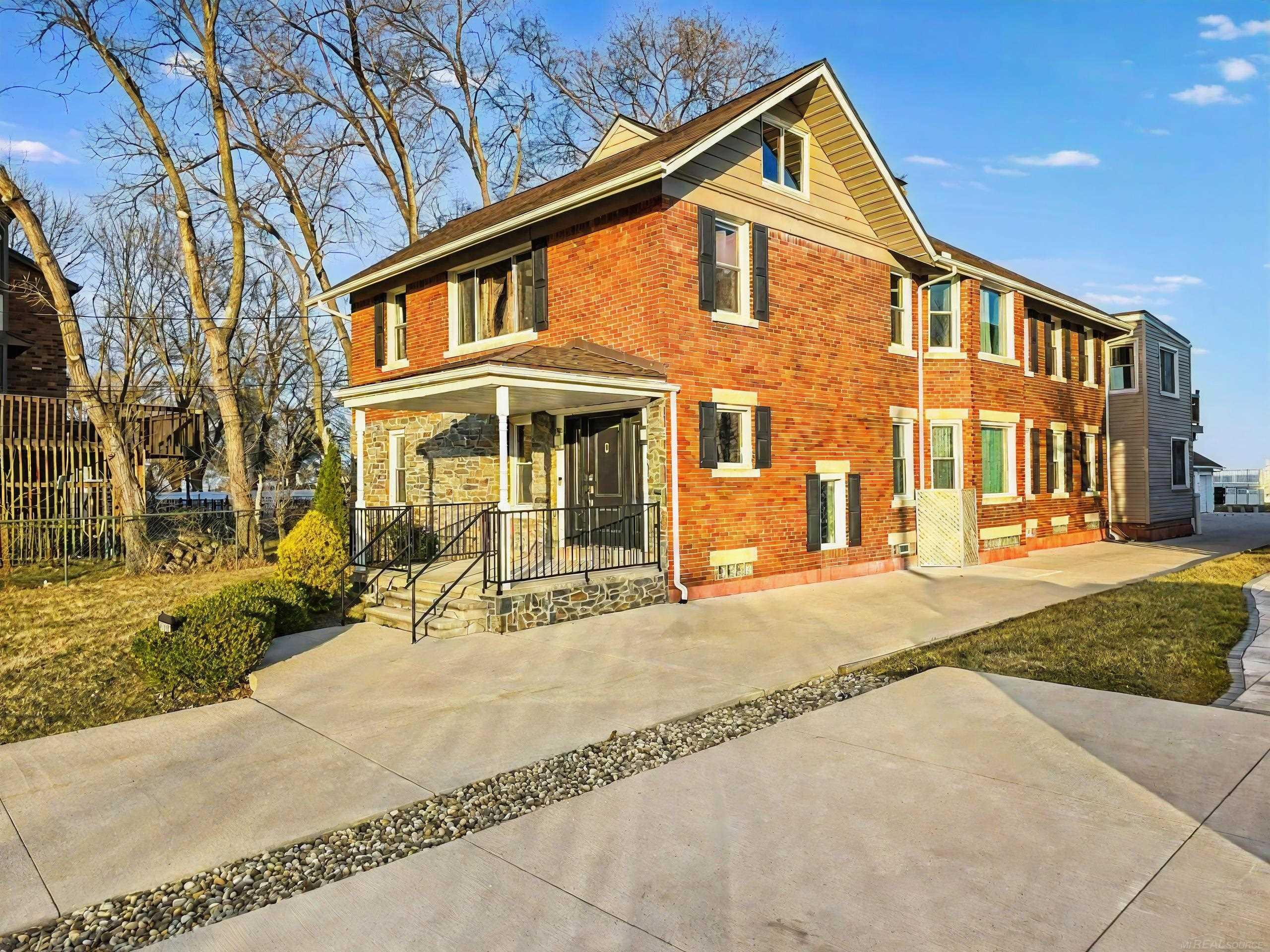 31224 Jefferson Ave. Avenue