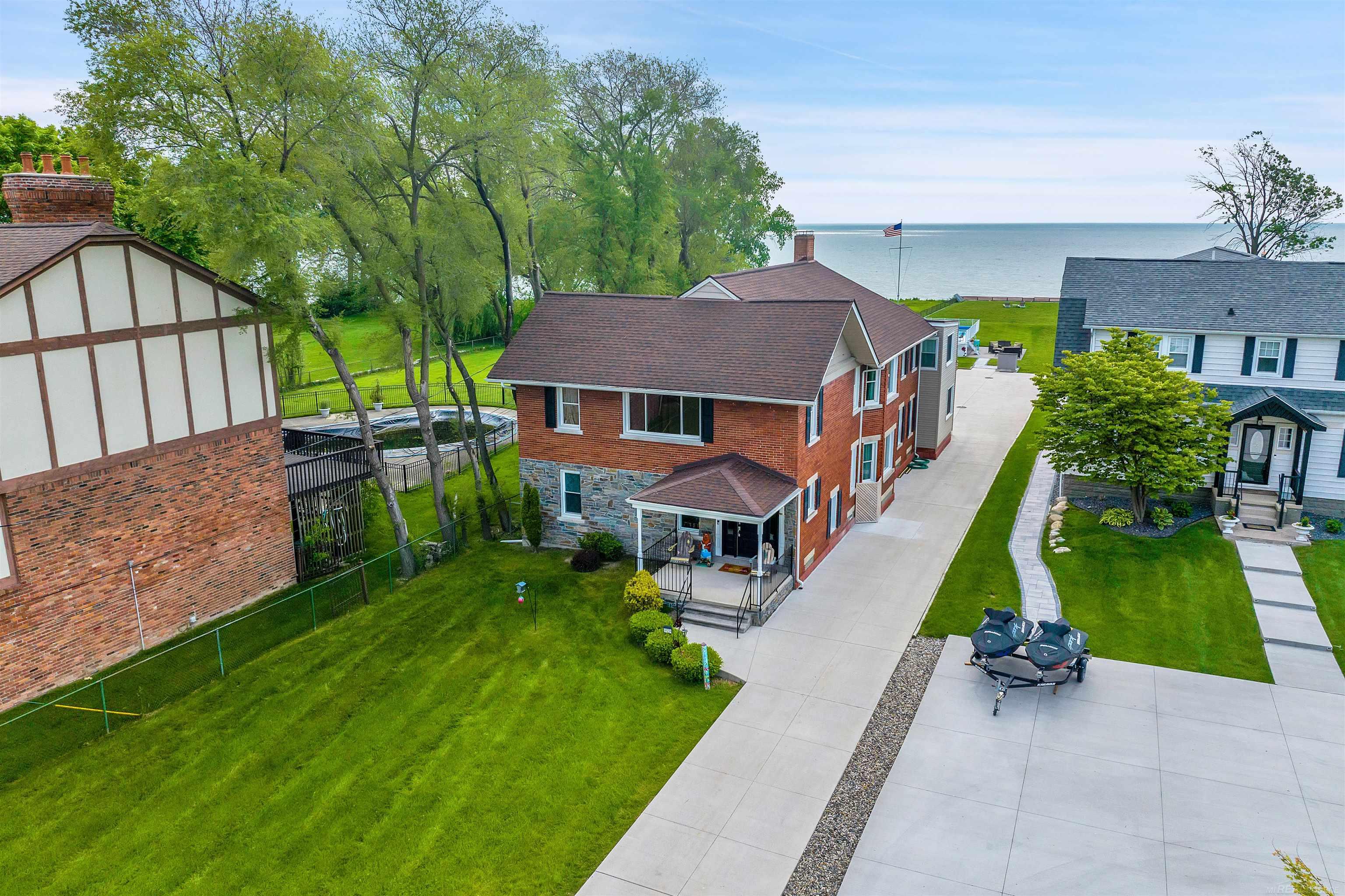 31224 Jefferson Ave. Avenue