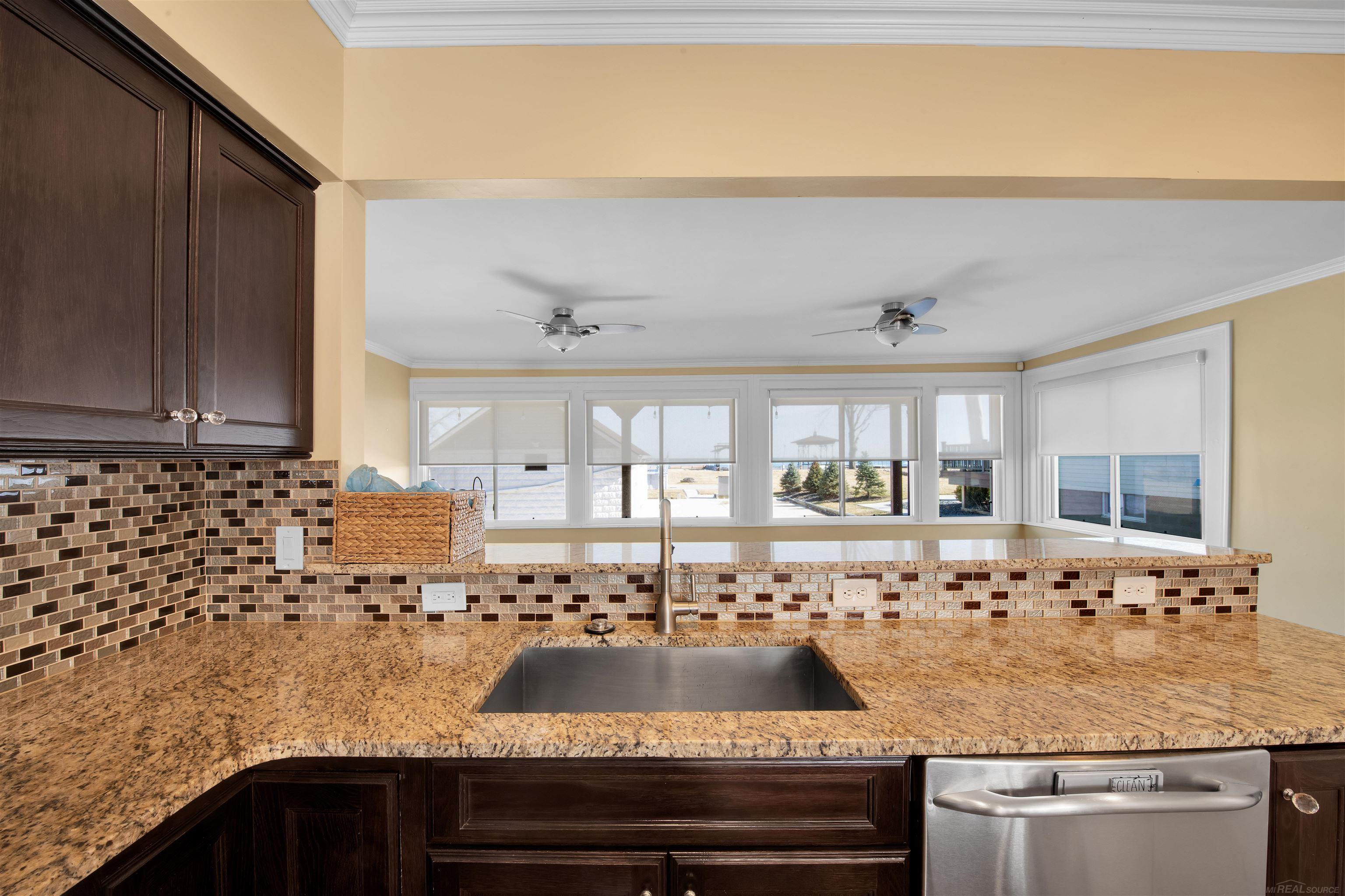 31224 Jefferson Ave. Avenue