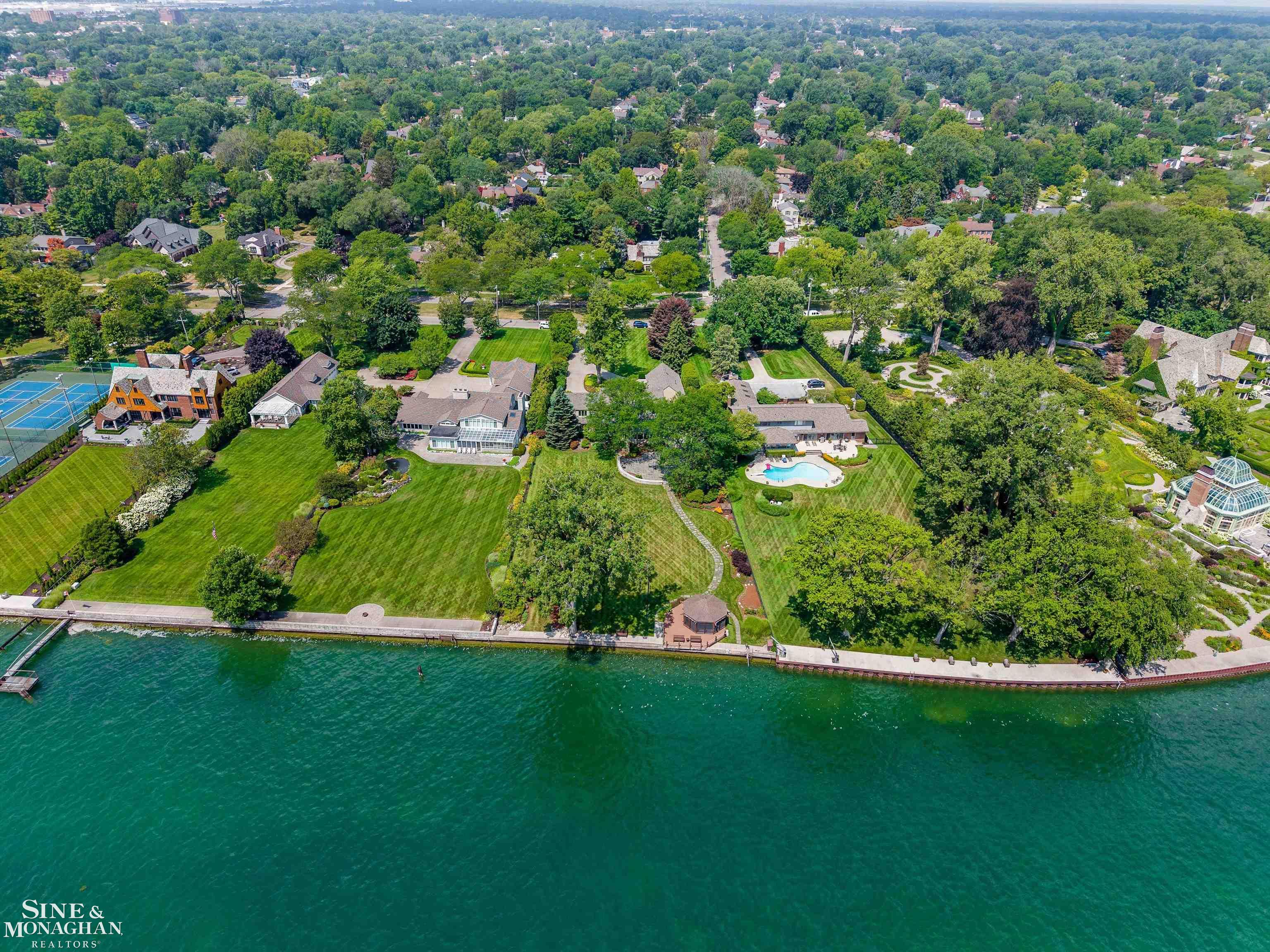 15230 Windmill Pointe Drive