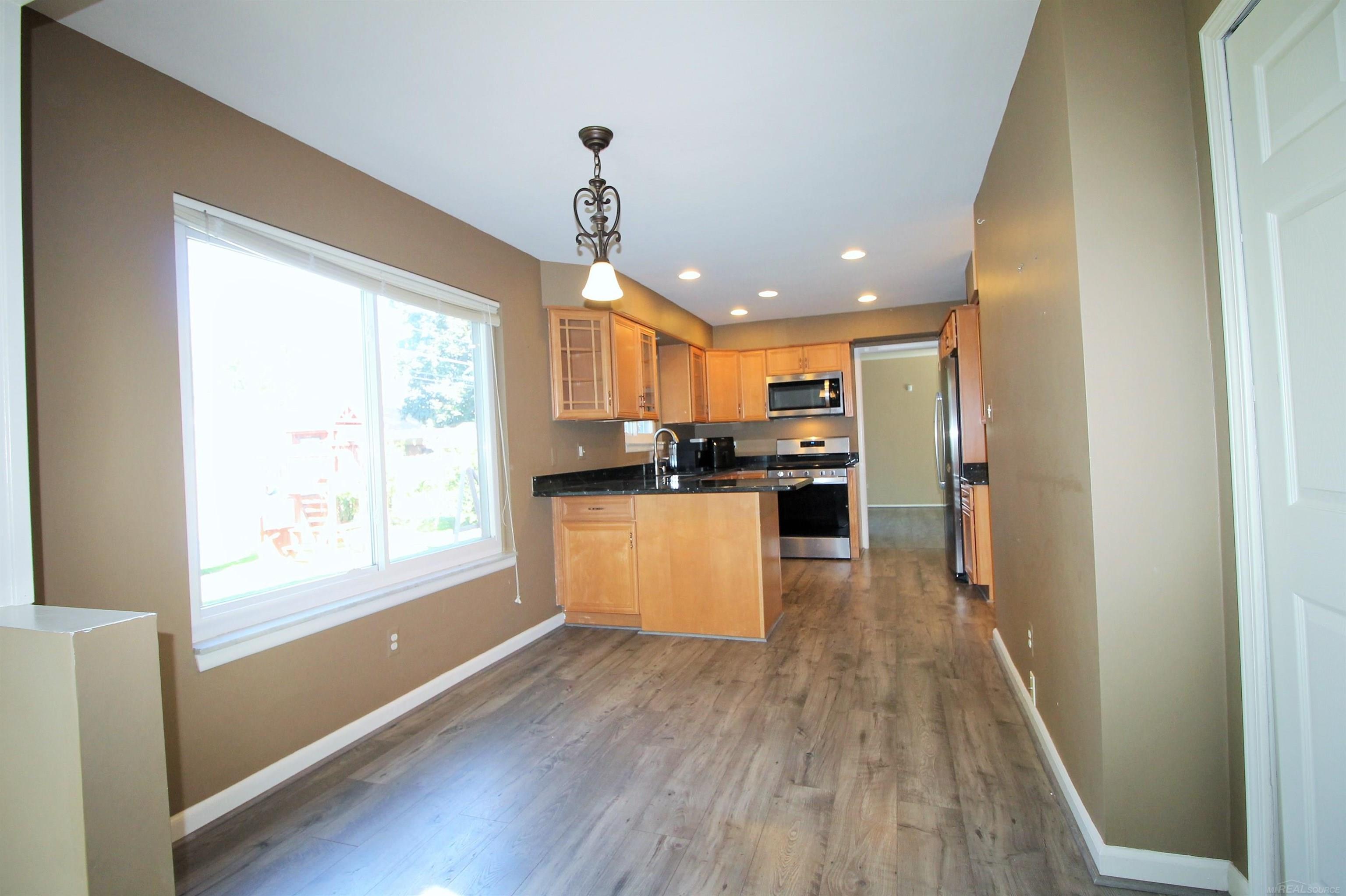 618 N Rosedale Court