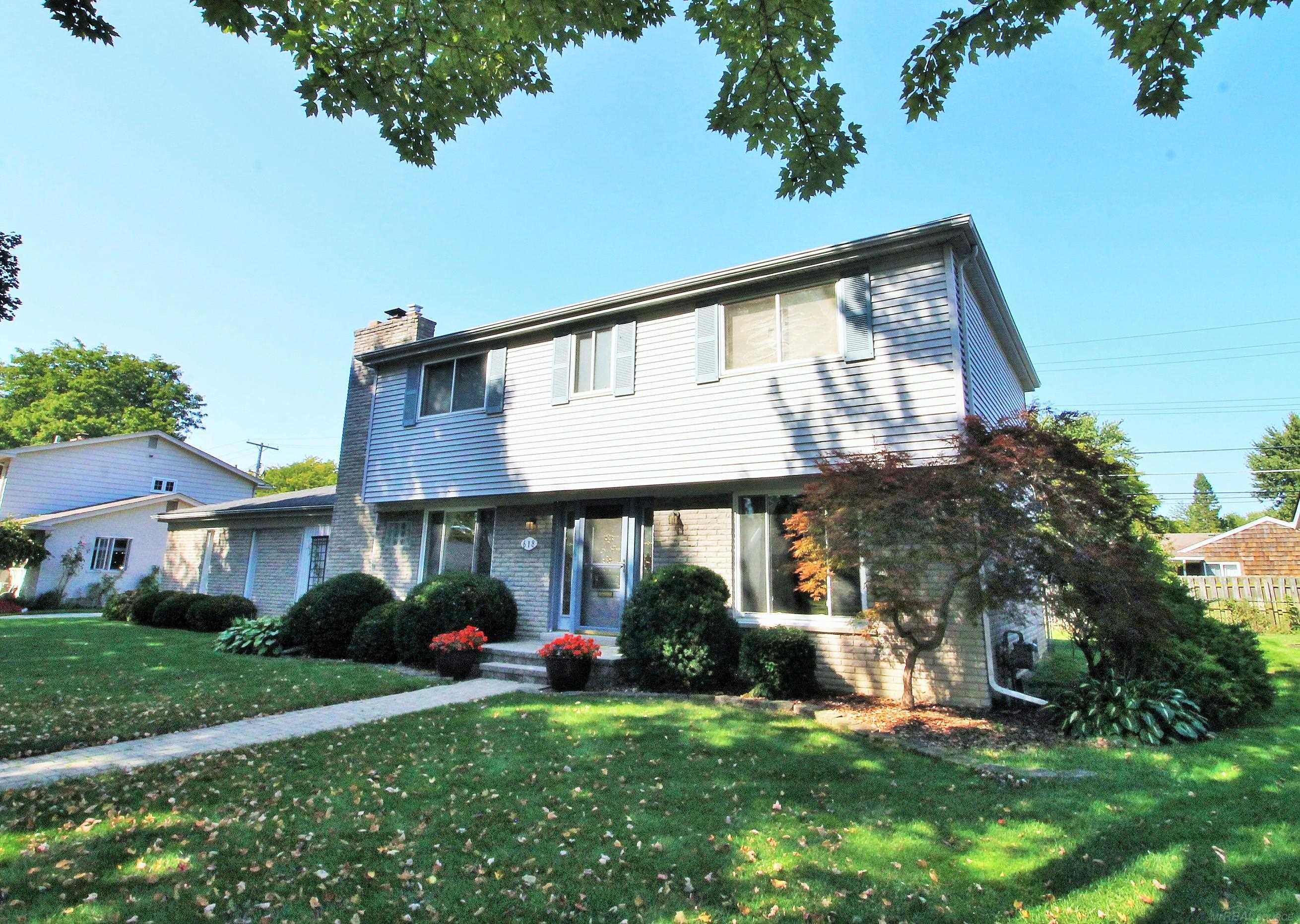 618 N Rosedale Court