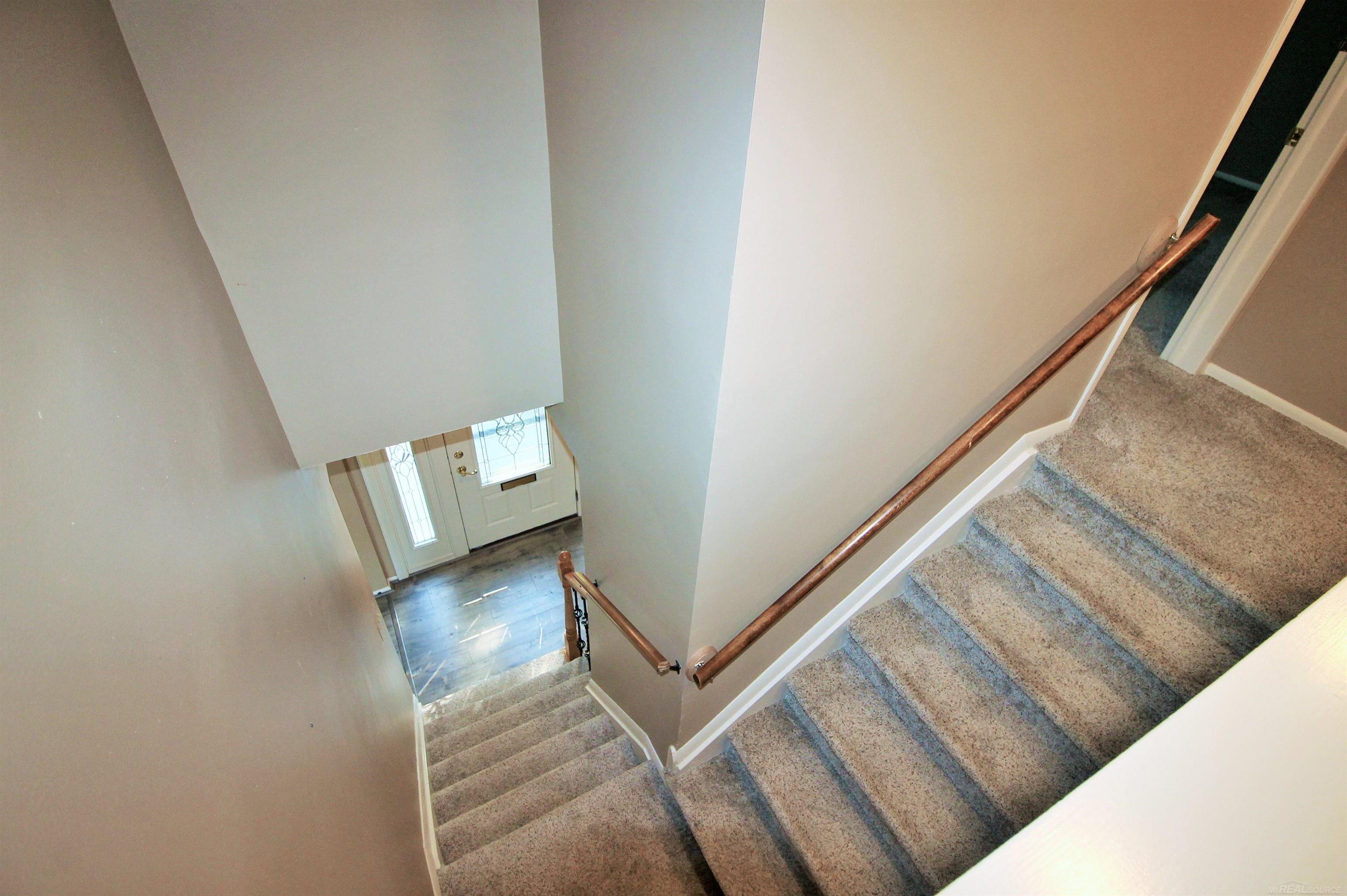 618 N Rosedale Court