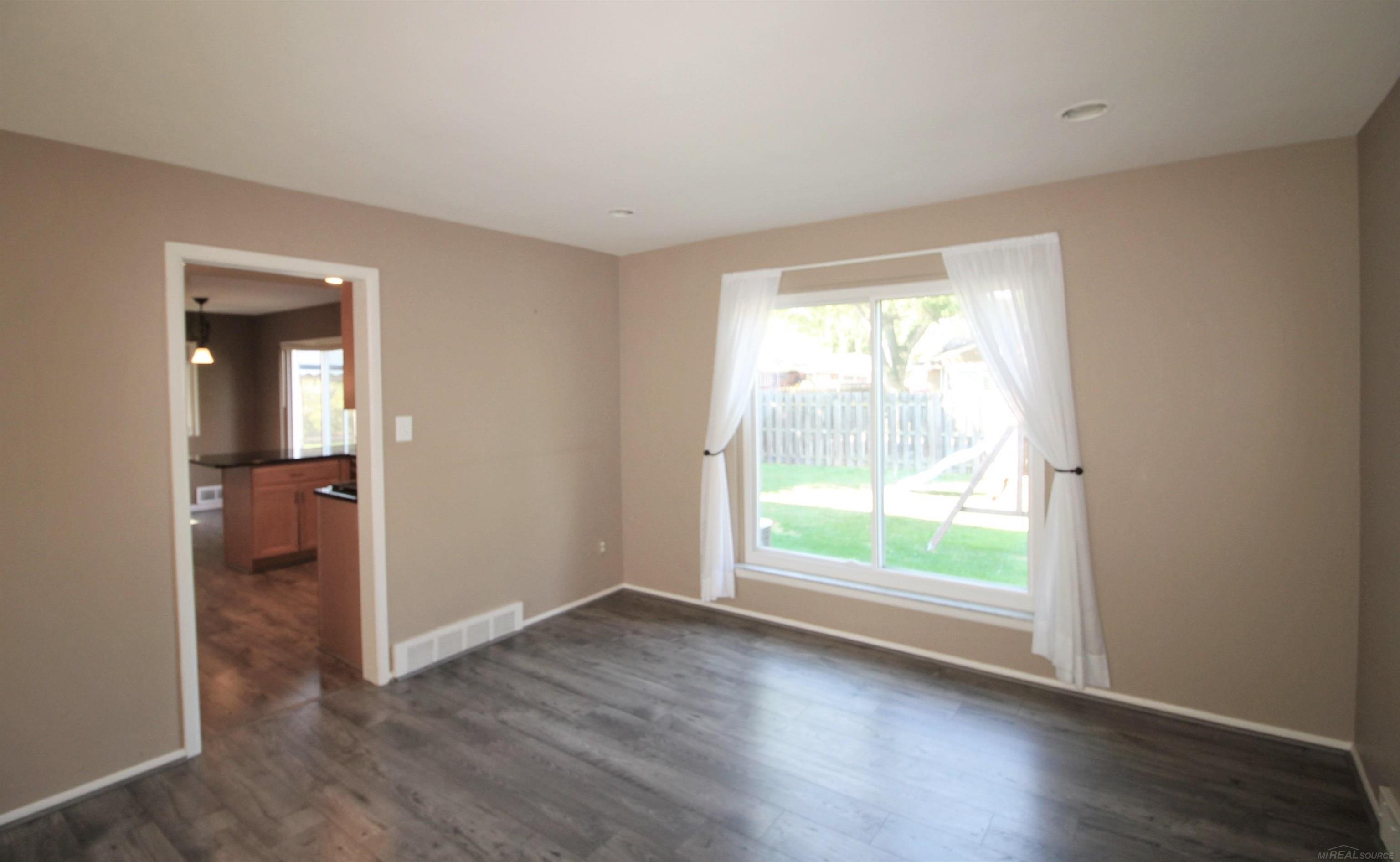 618 N Rosedale Court