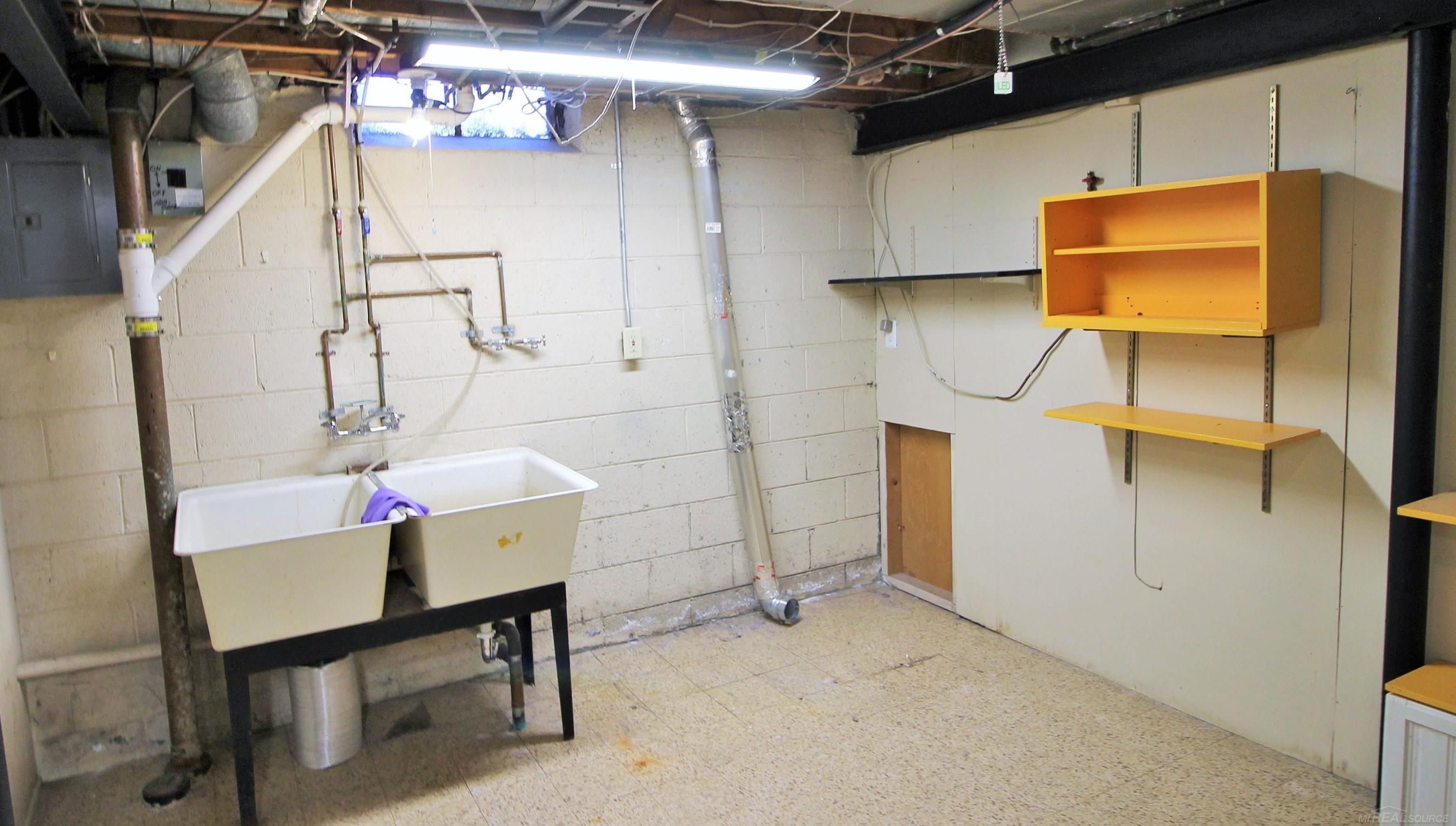 618 N Rosedale Court