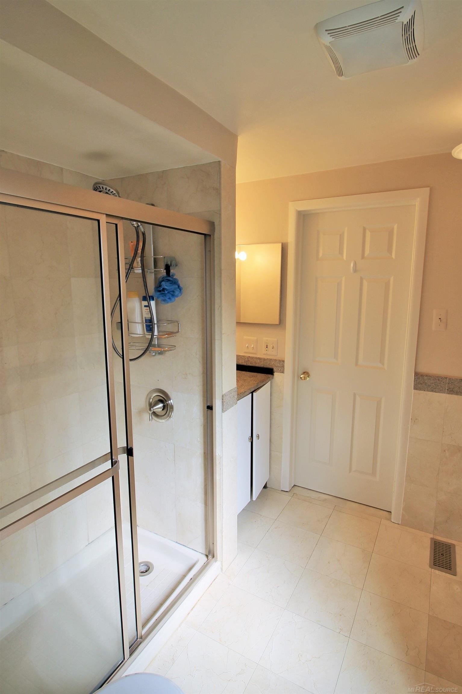 618 N Rosedale Court