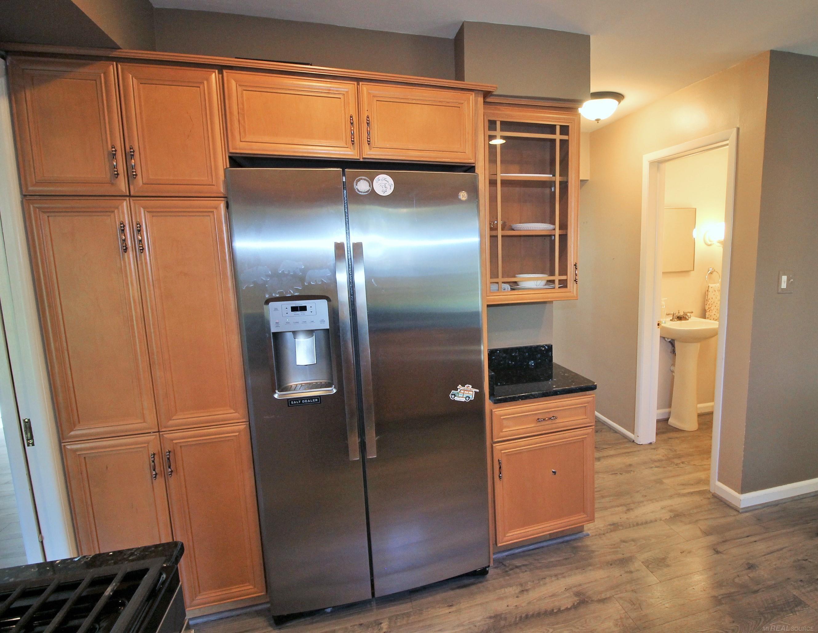 618 N Rosedale Court