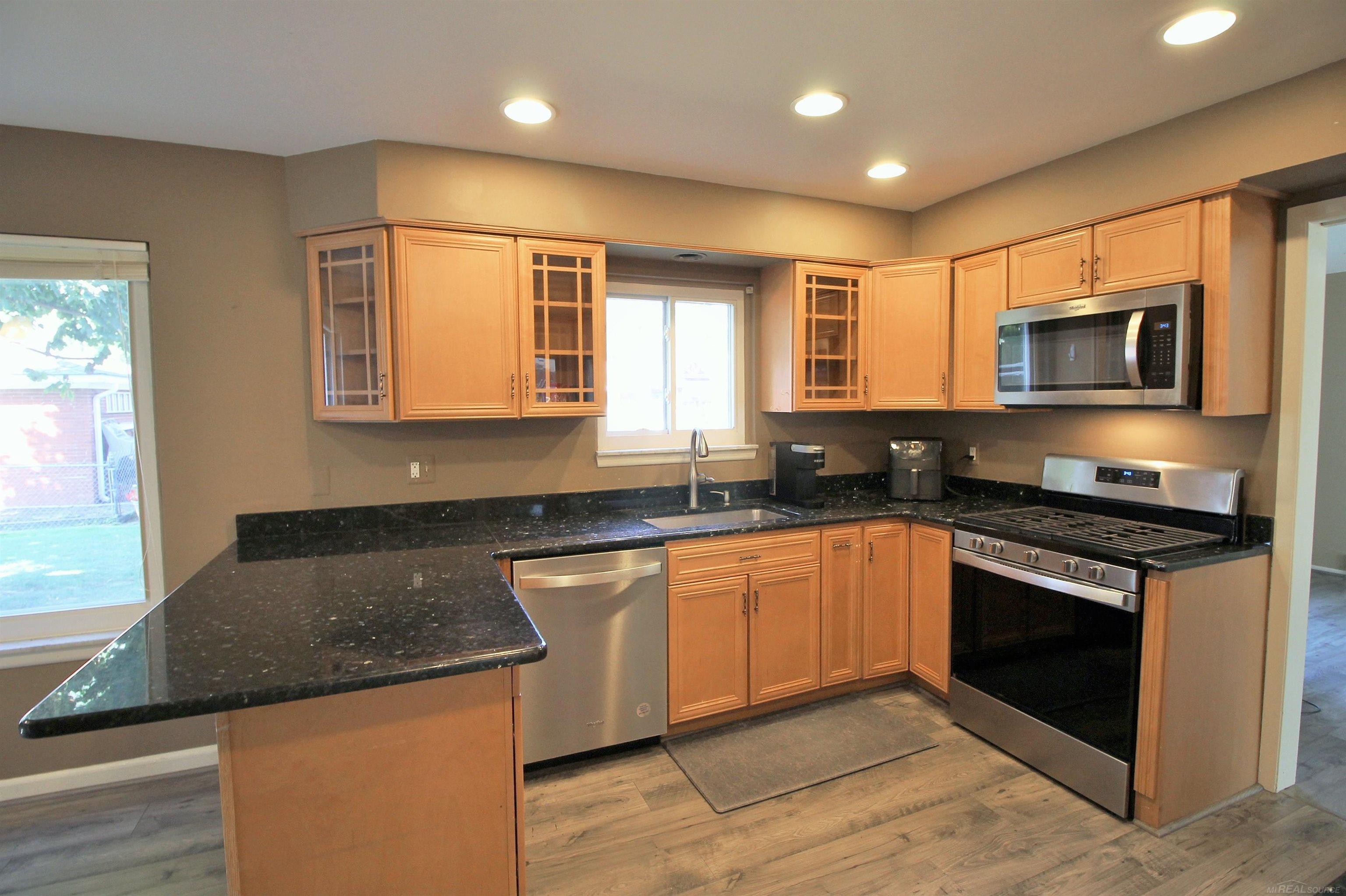 618 N Rosedale Court