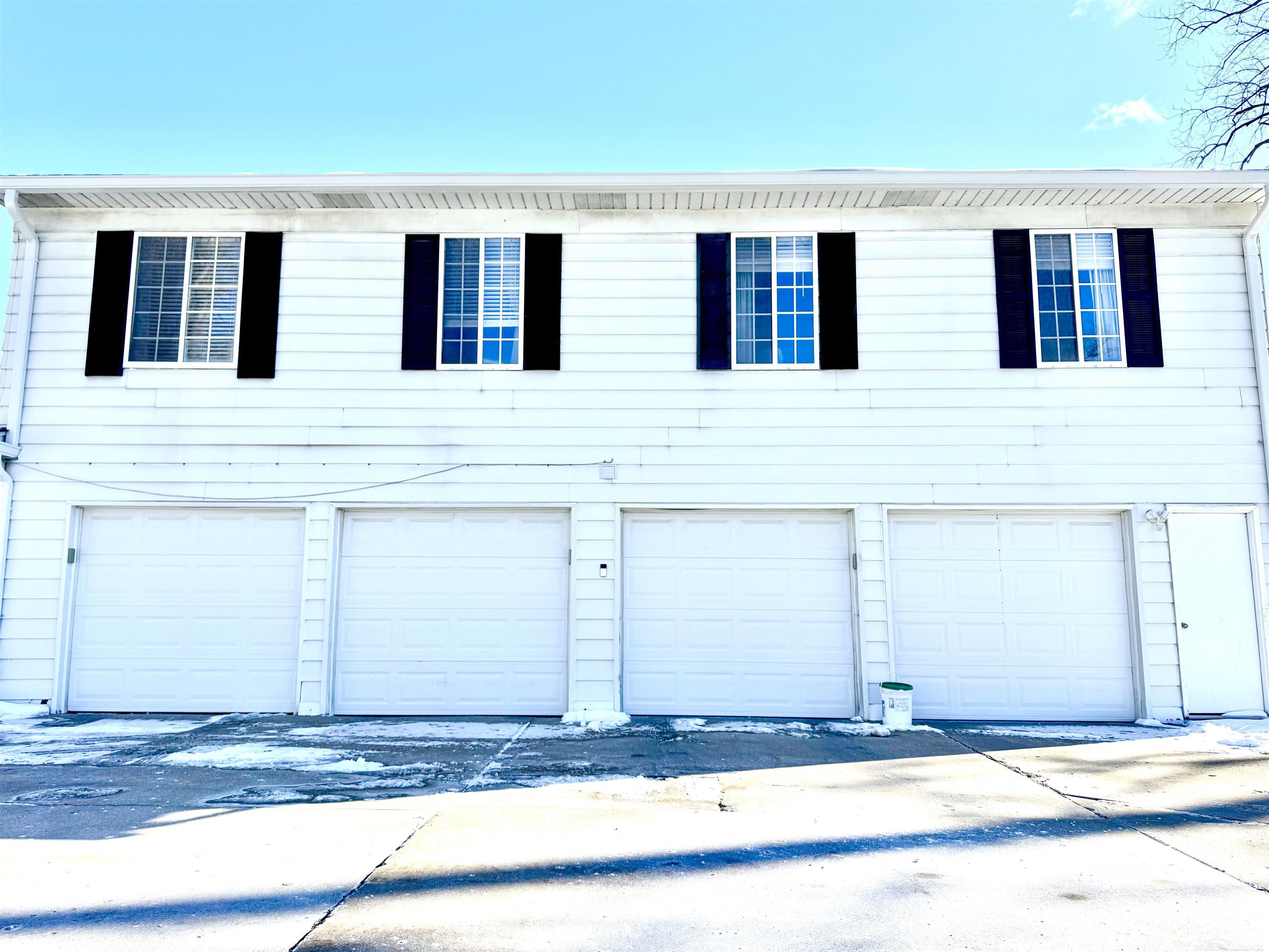 20881 Overlake Street