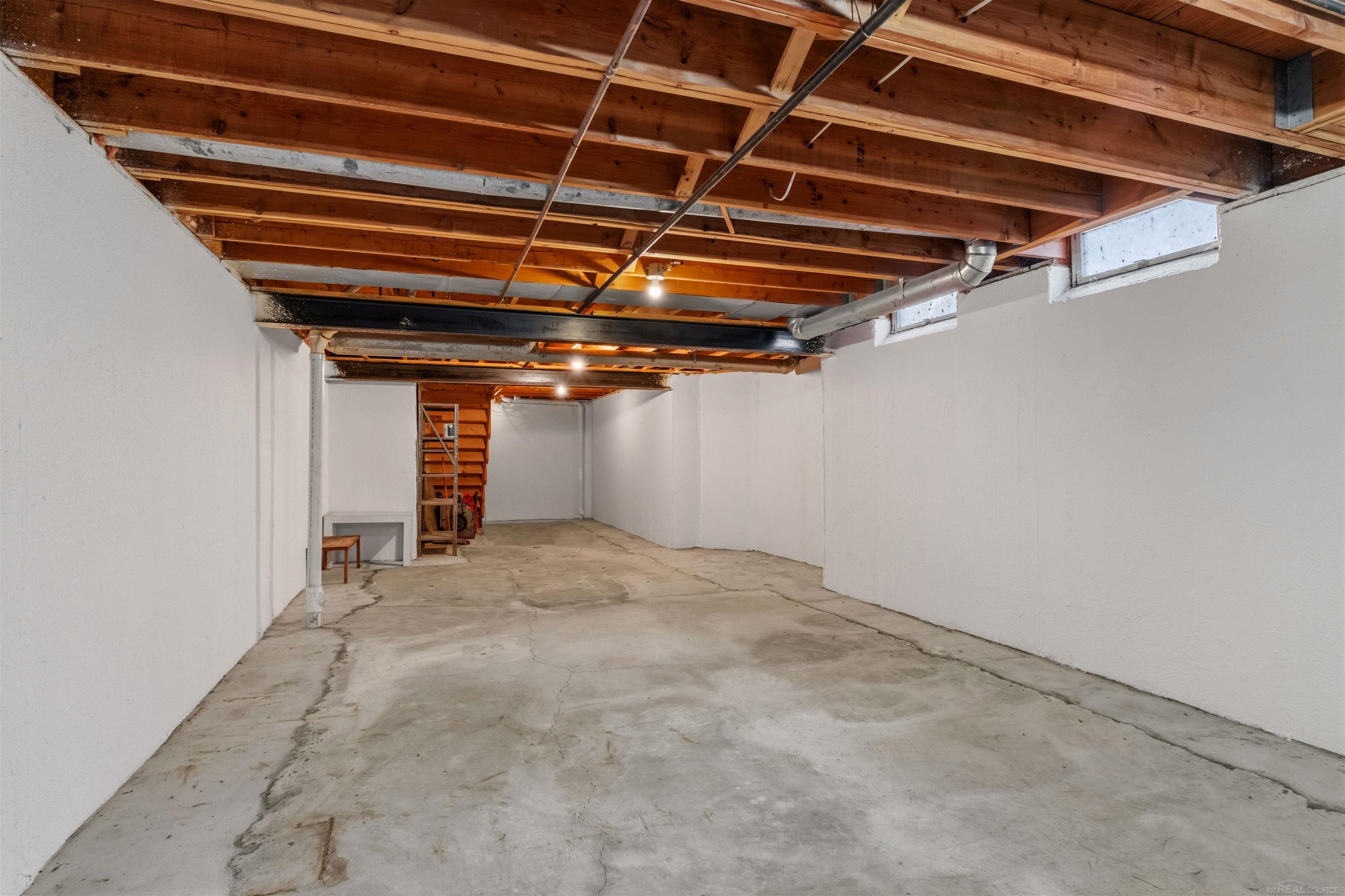 172 Windwood Pointe Avenue