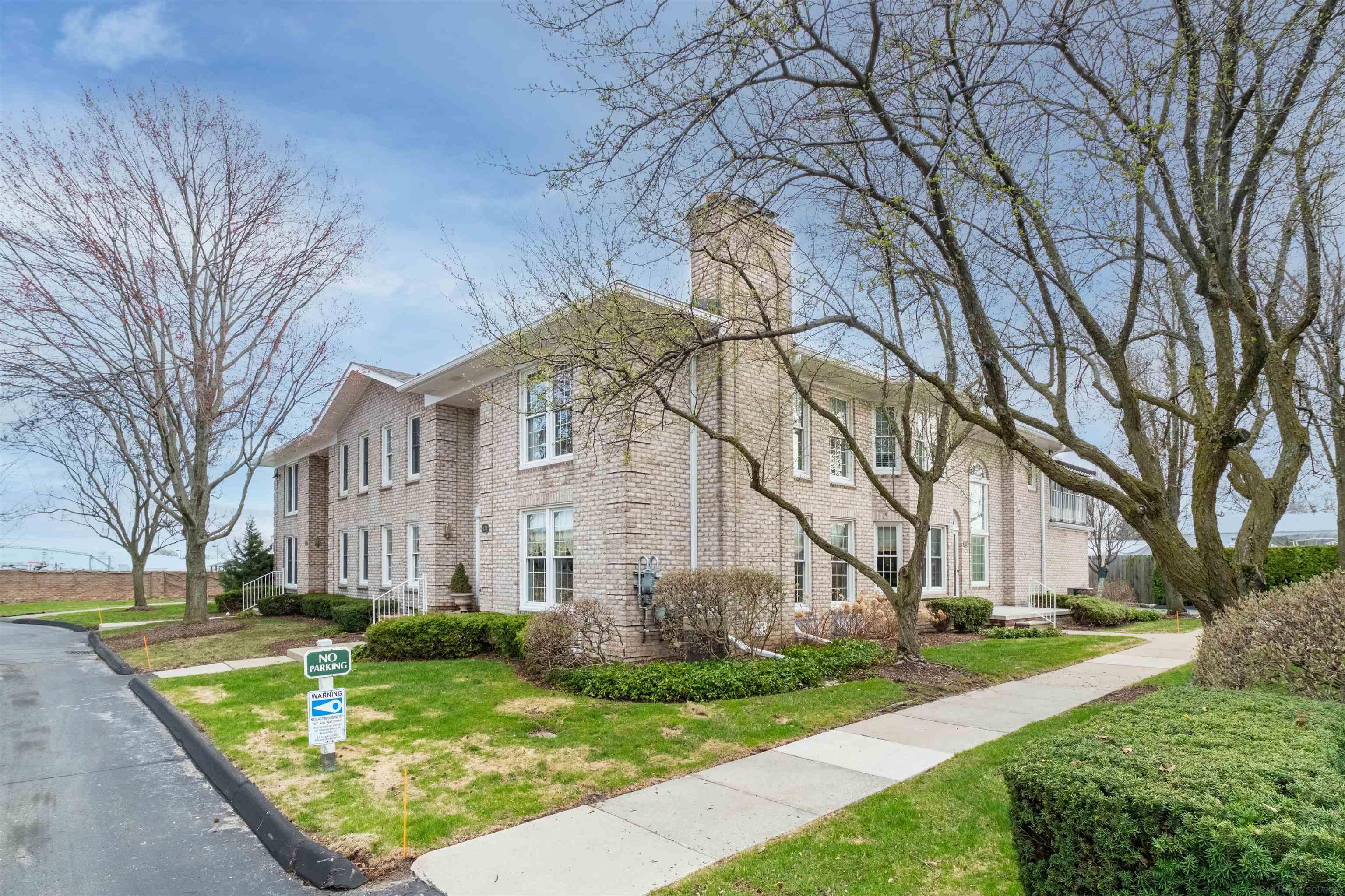 172 Windwood Pointe Avenue