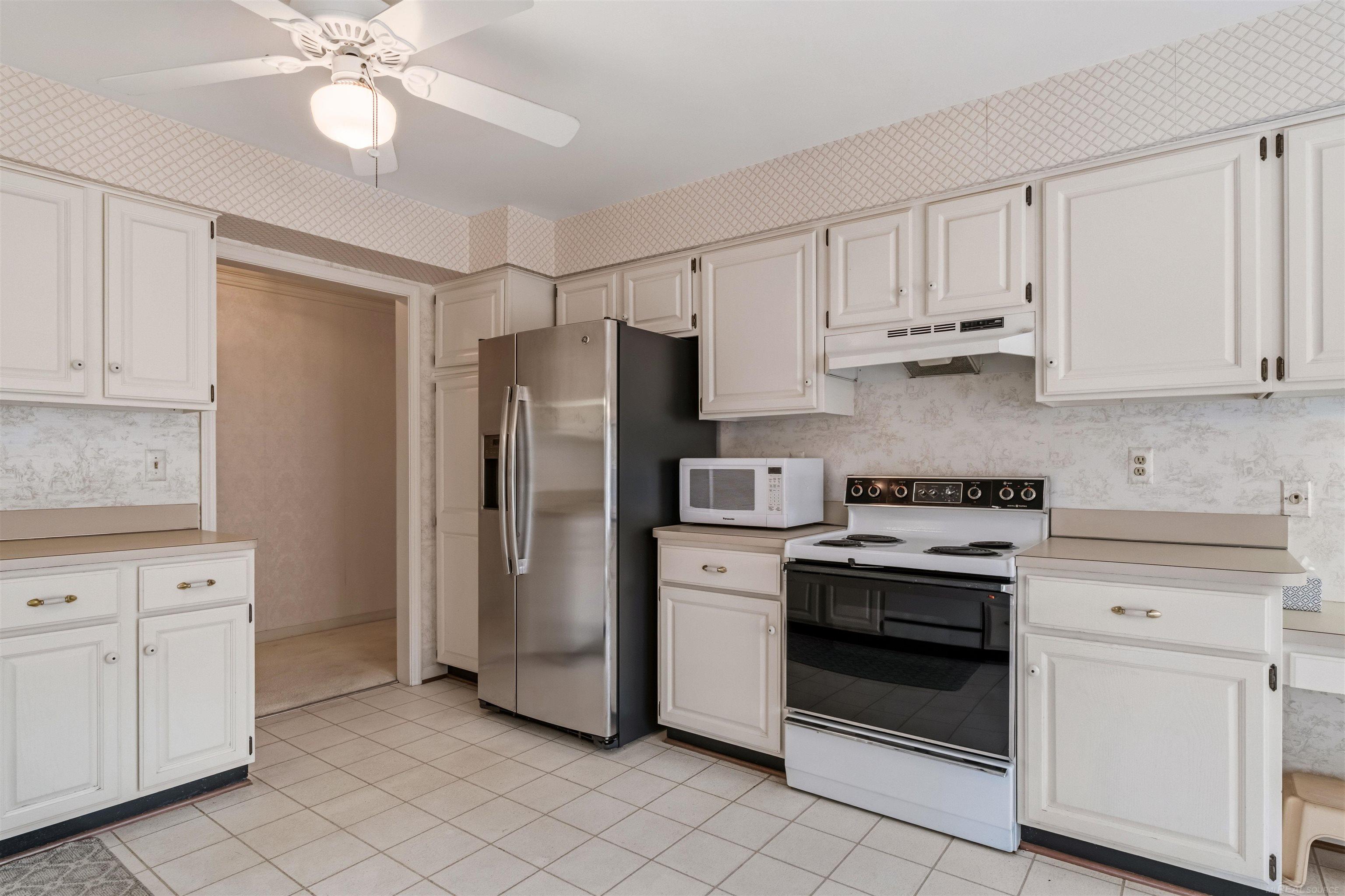 172 Windwood Pointe Avenue