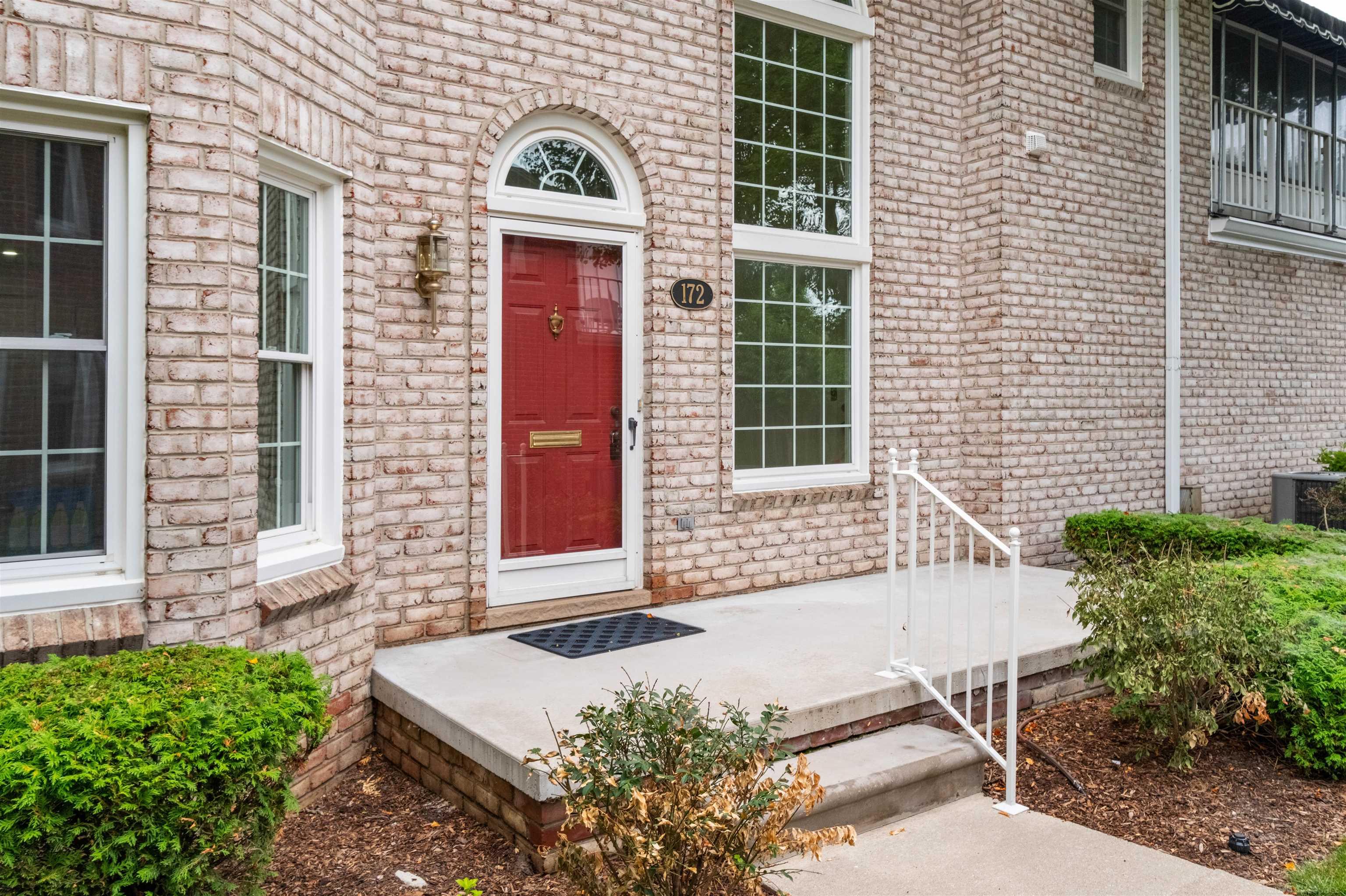 172 Windwood Pointe Avenue