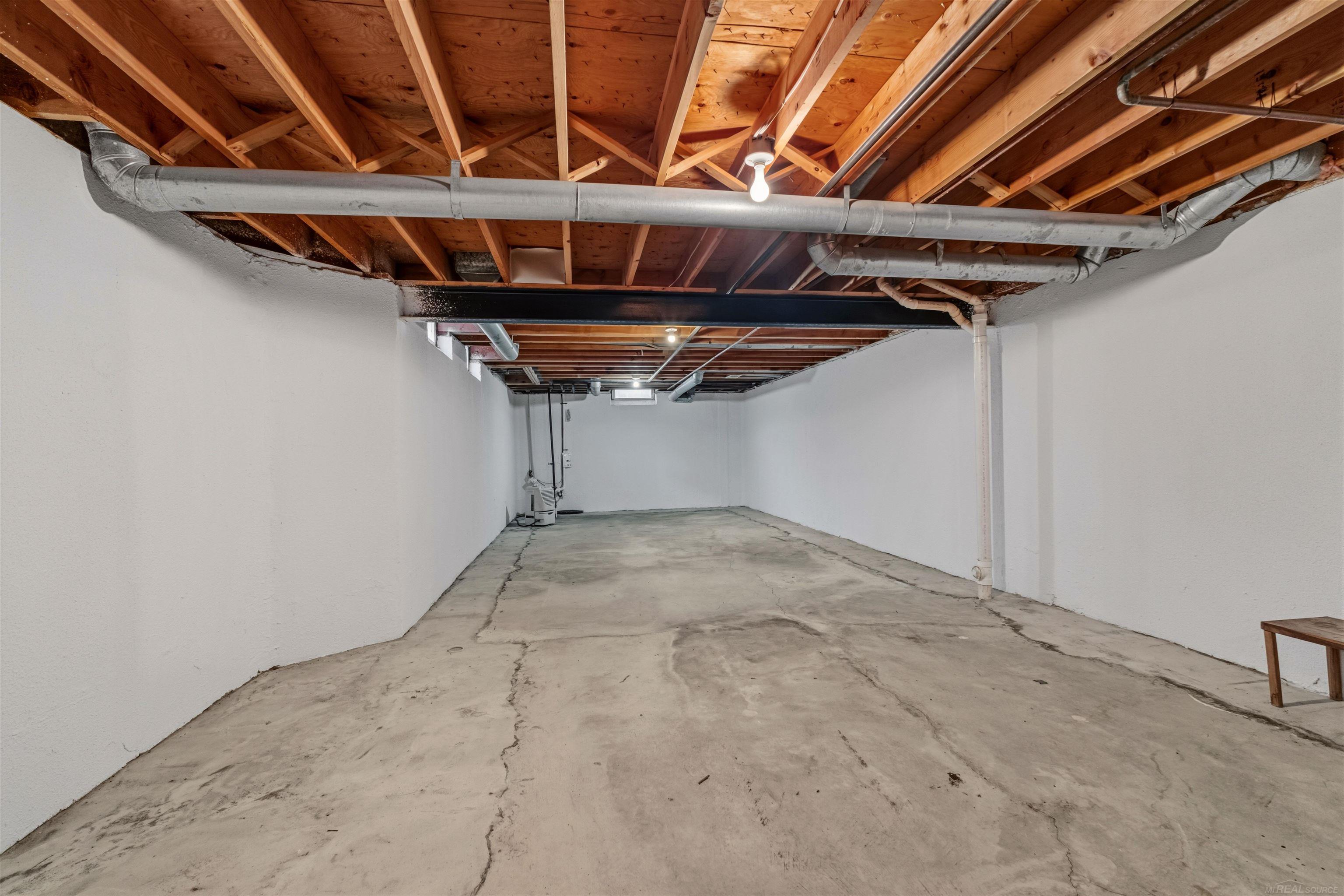 172 Windwood Pointe Avenue