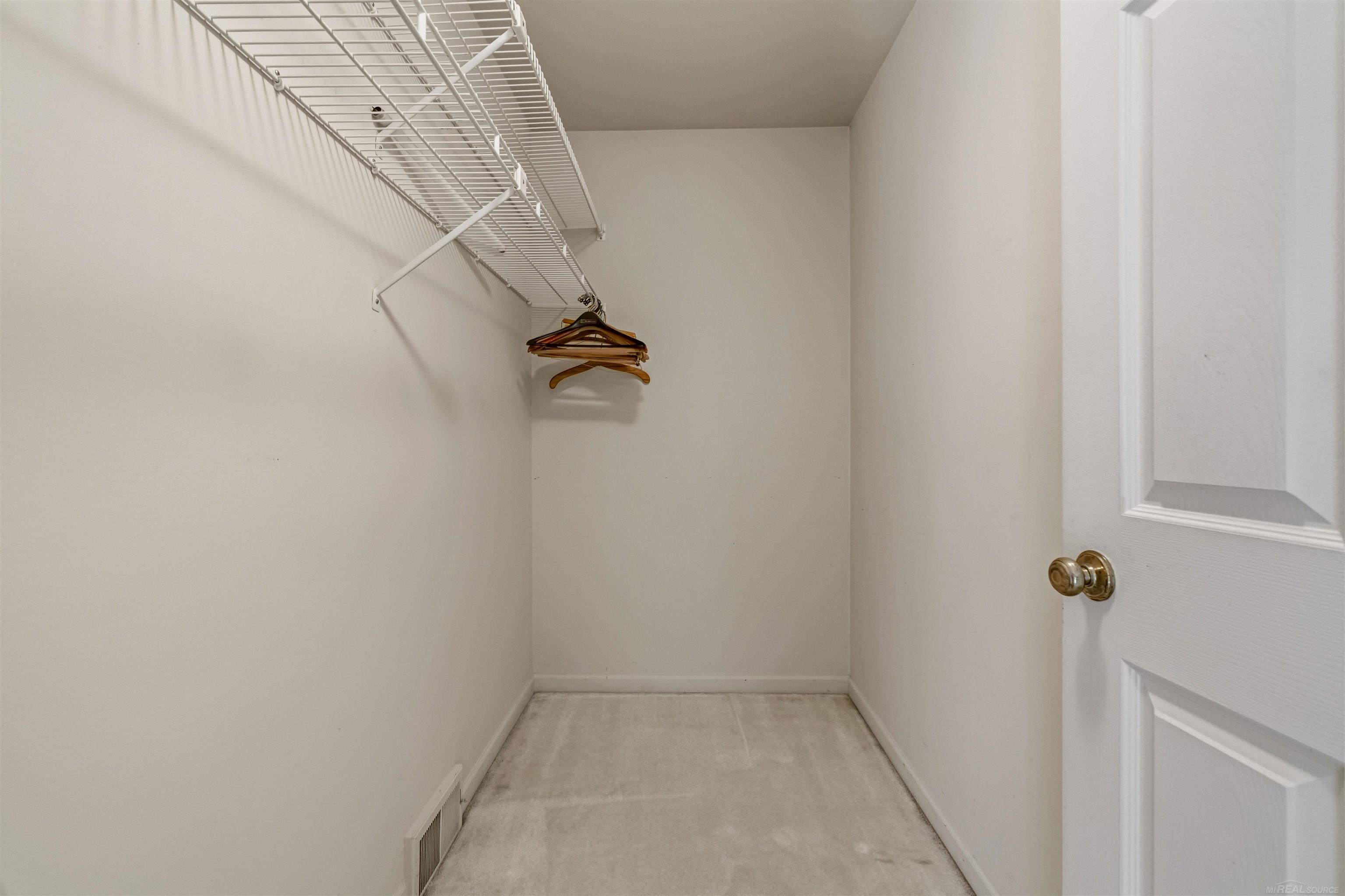 172 Windwood Pointe Avenue