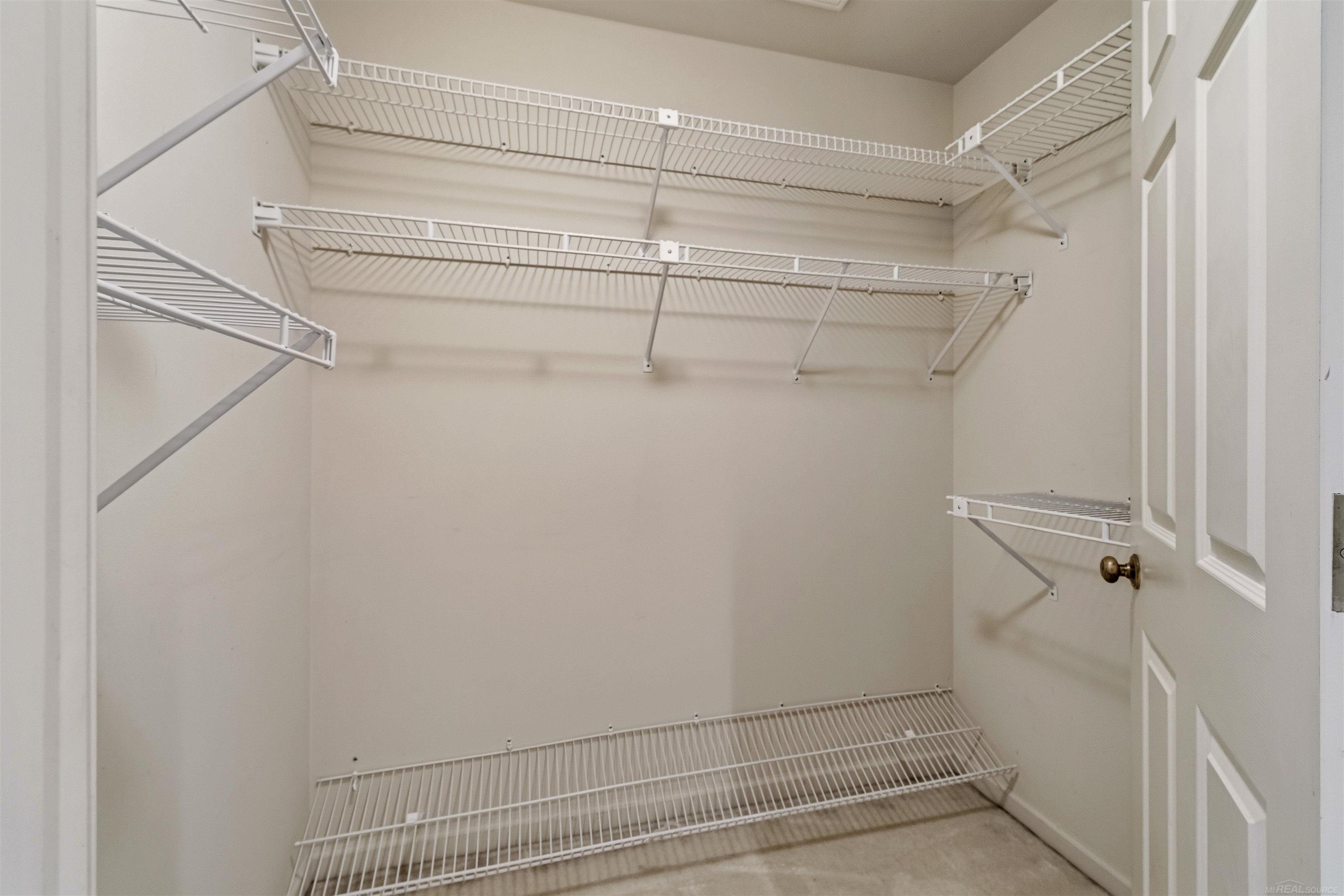 172 Windwood Pointe Avenue