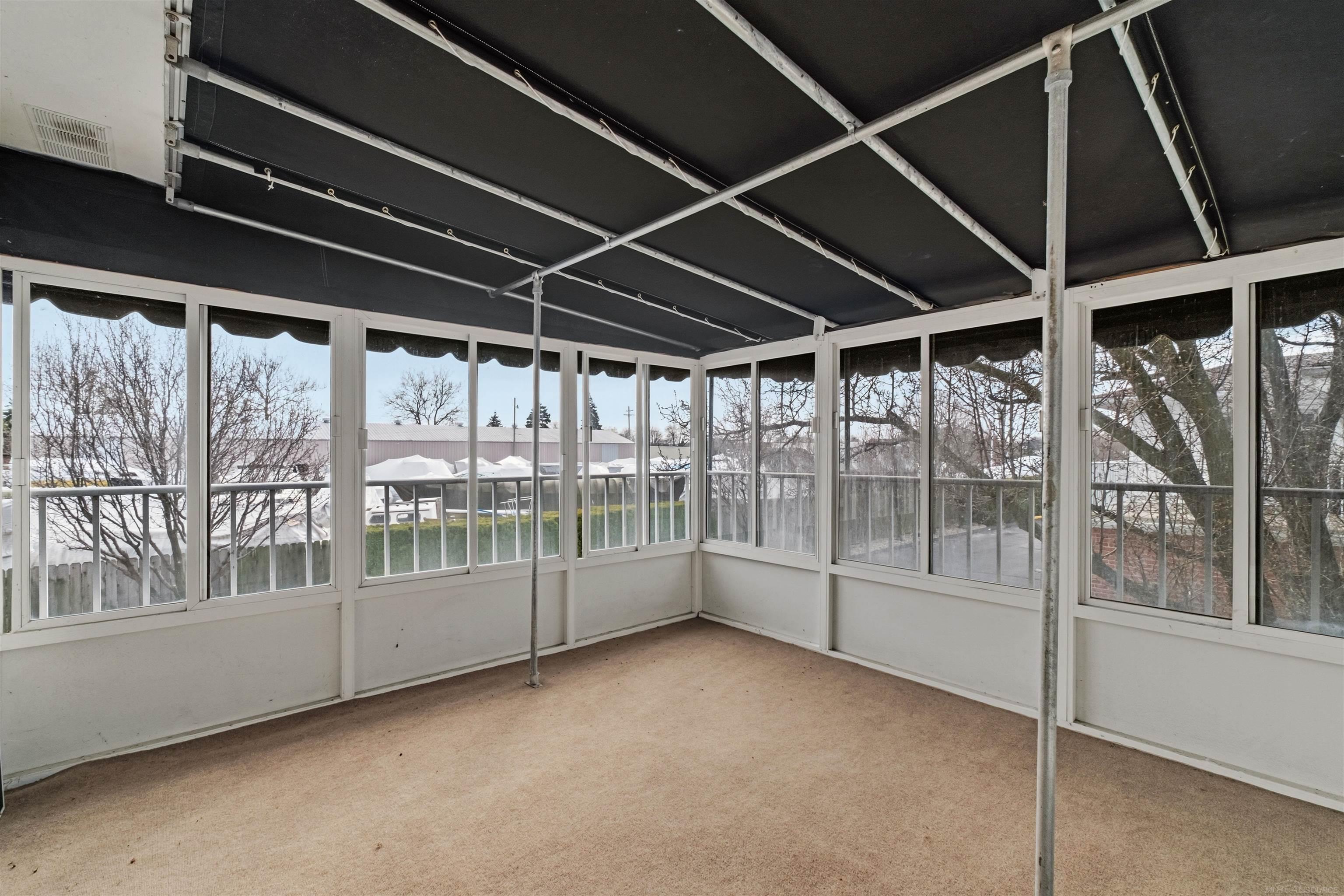 172 Windwood Pointe Avenue