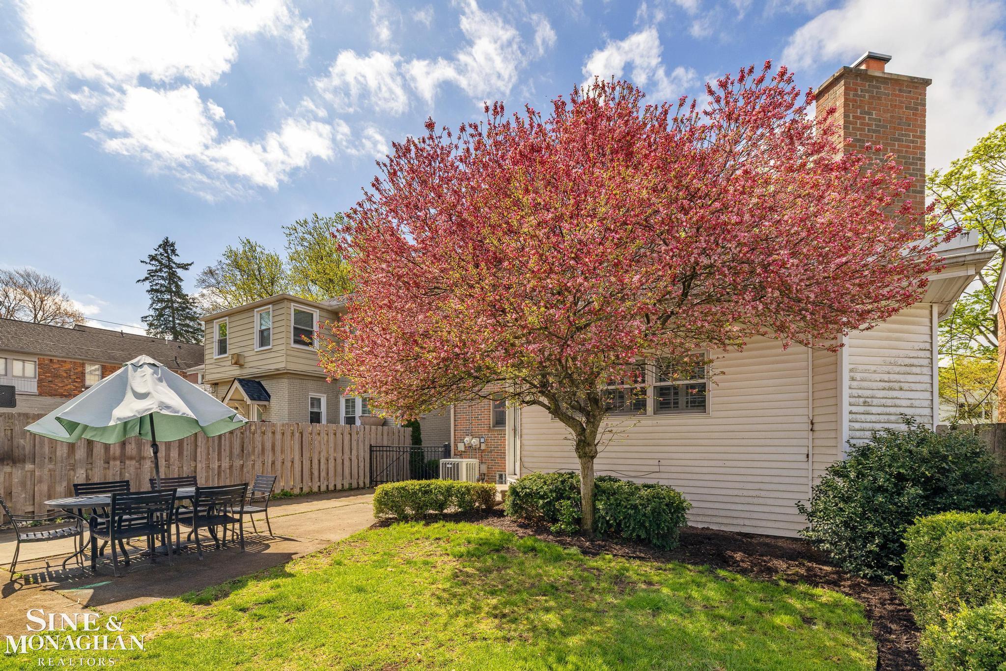 258 Merriweather Road