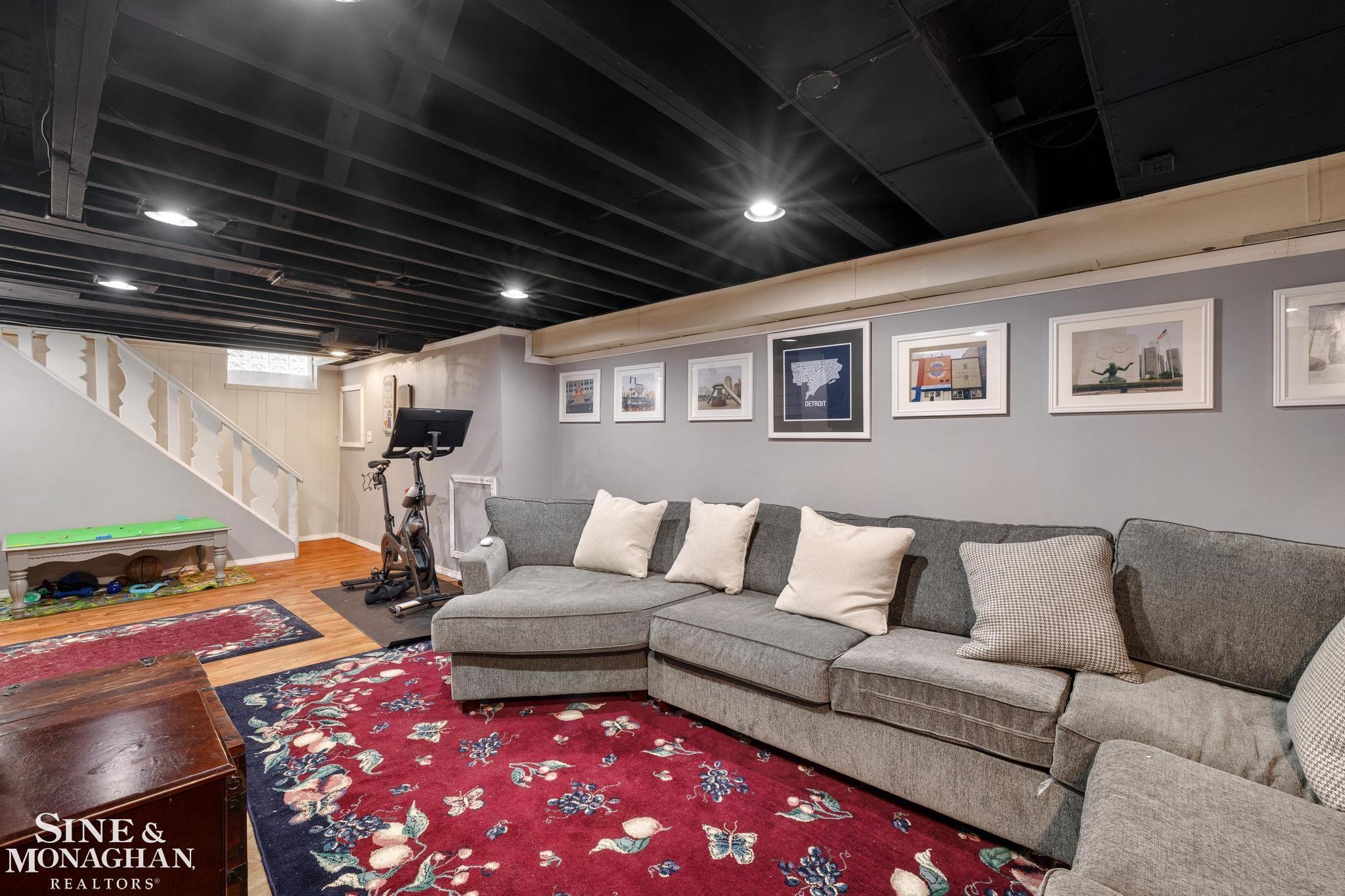 258 Merriweather Road