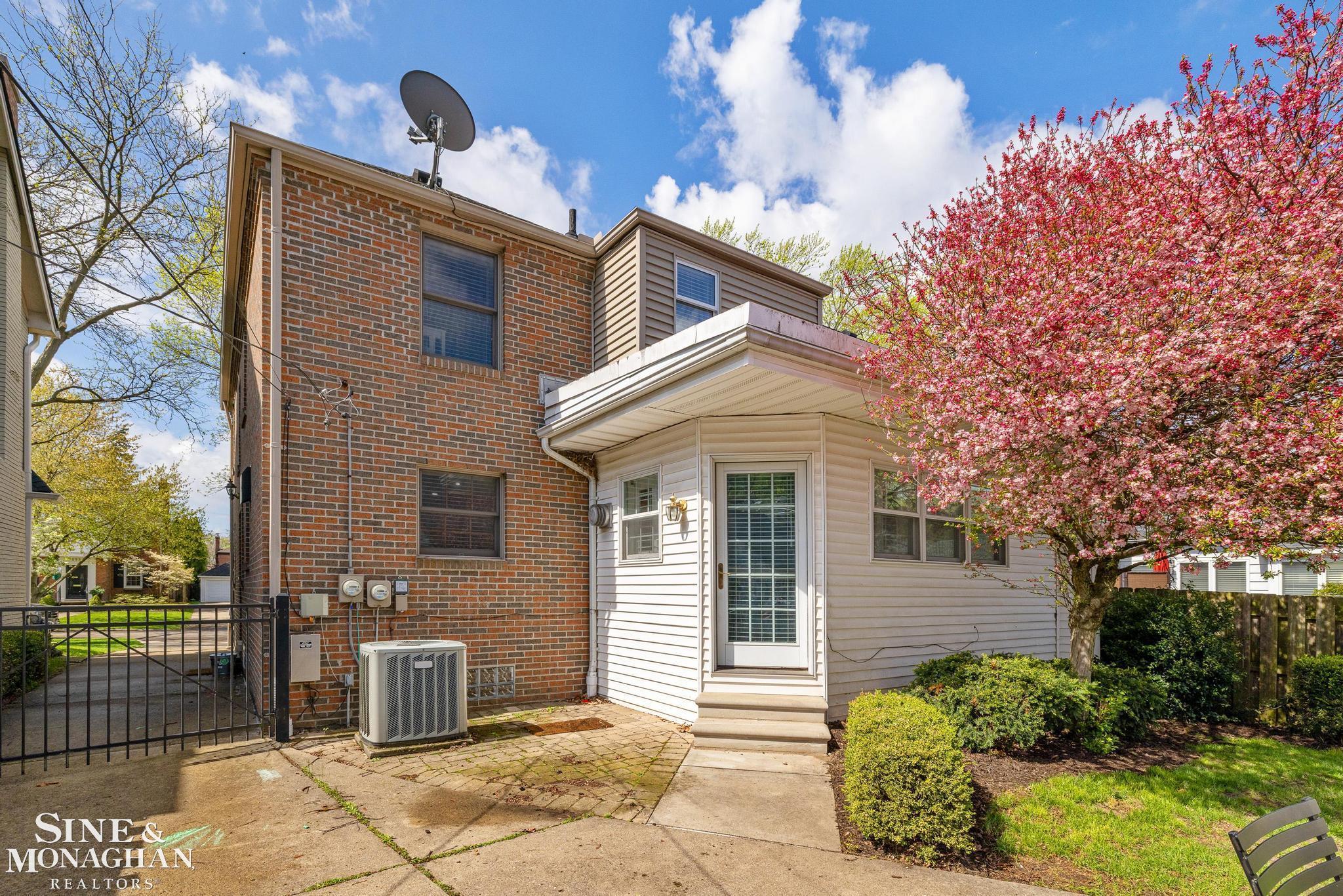 258 Merriweather Road