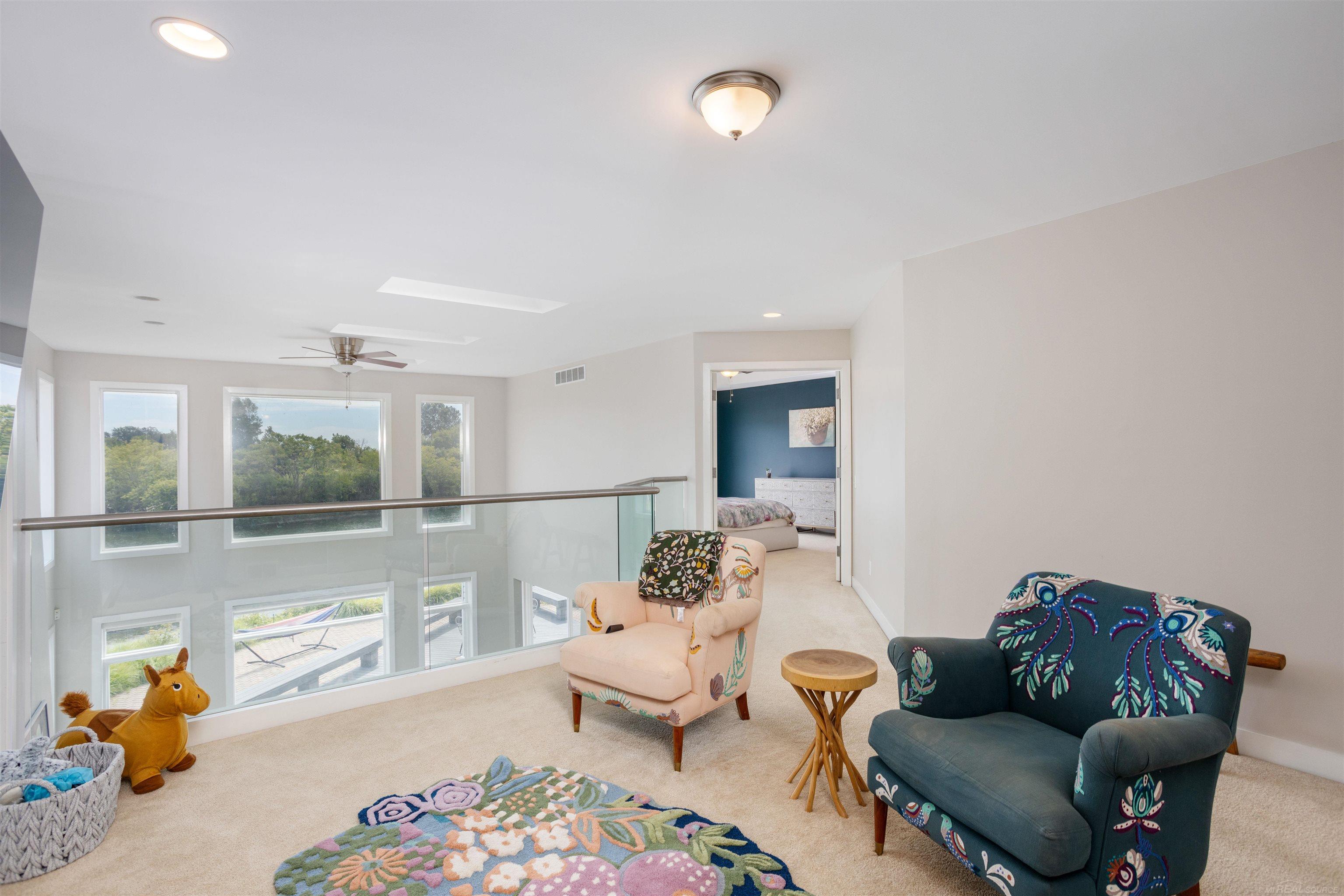 170 Keelson Drive