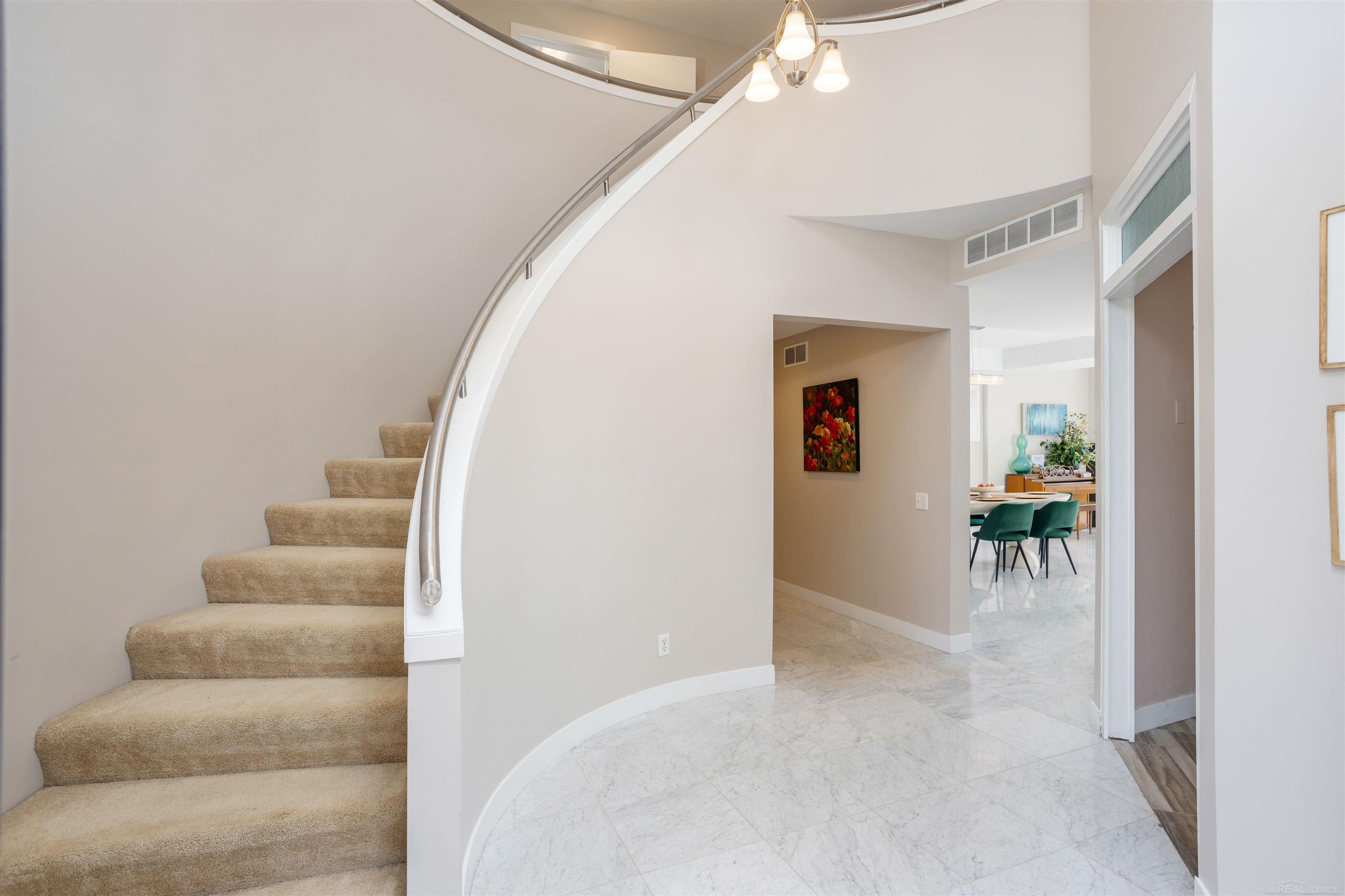 170 Keelson Drive