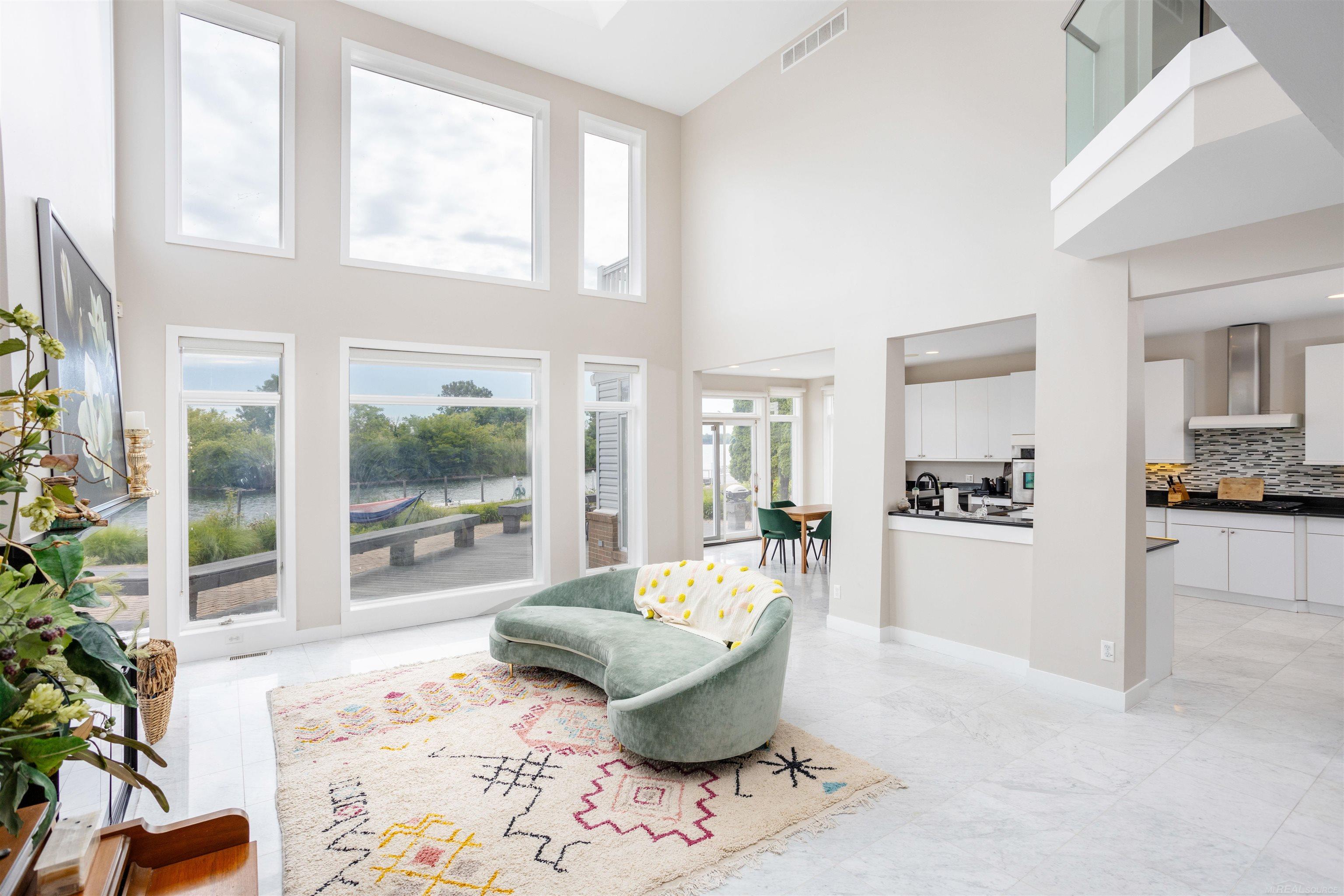 170 Keelson Drive