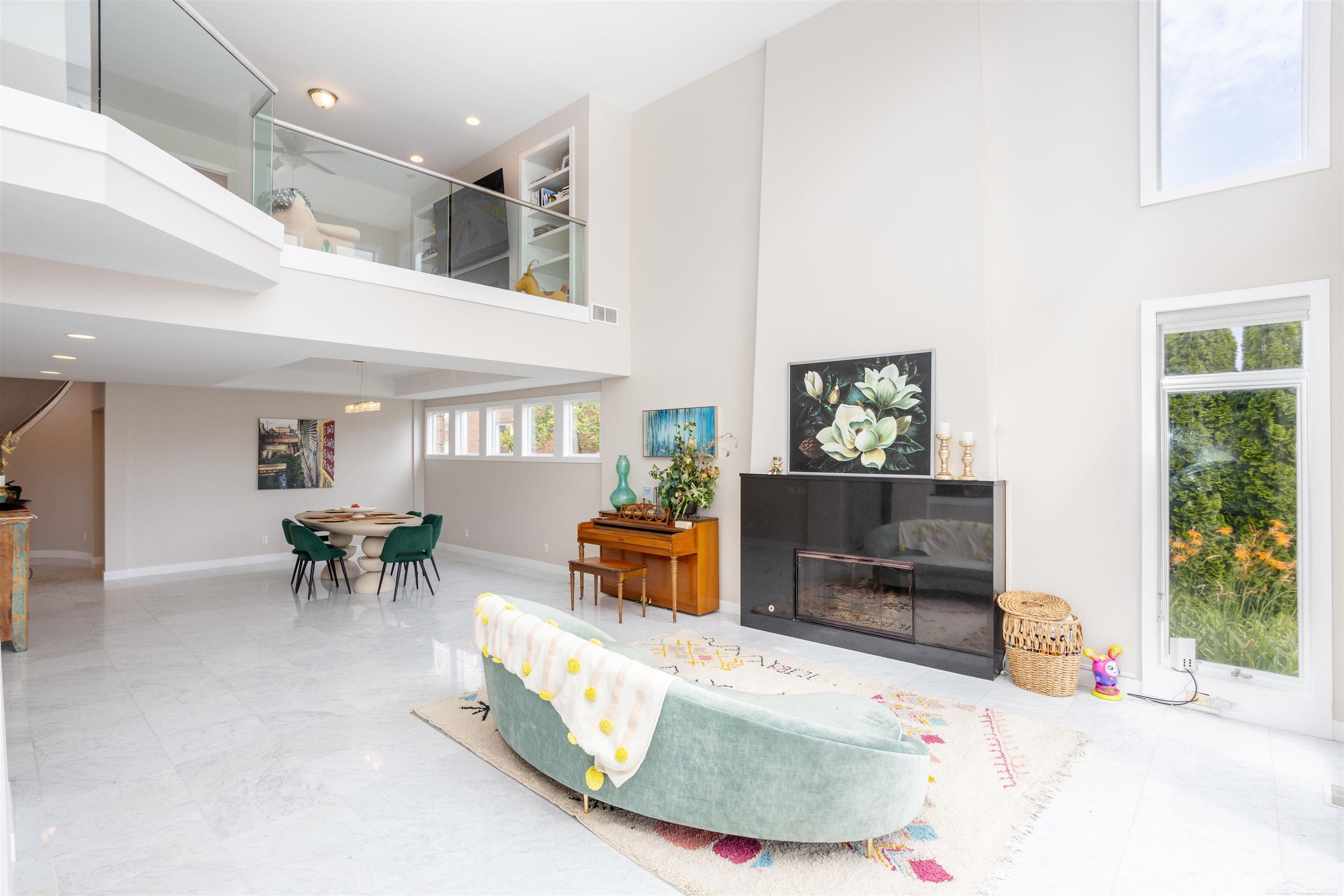 170 Keelson Drive