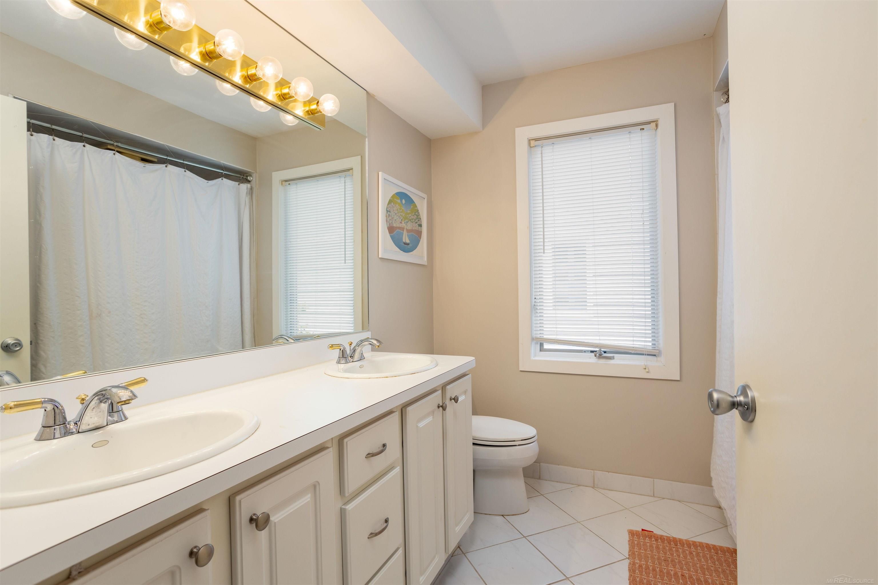 170 Keelson Drive