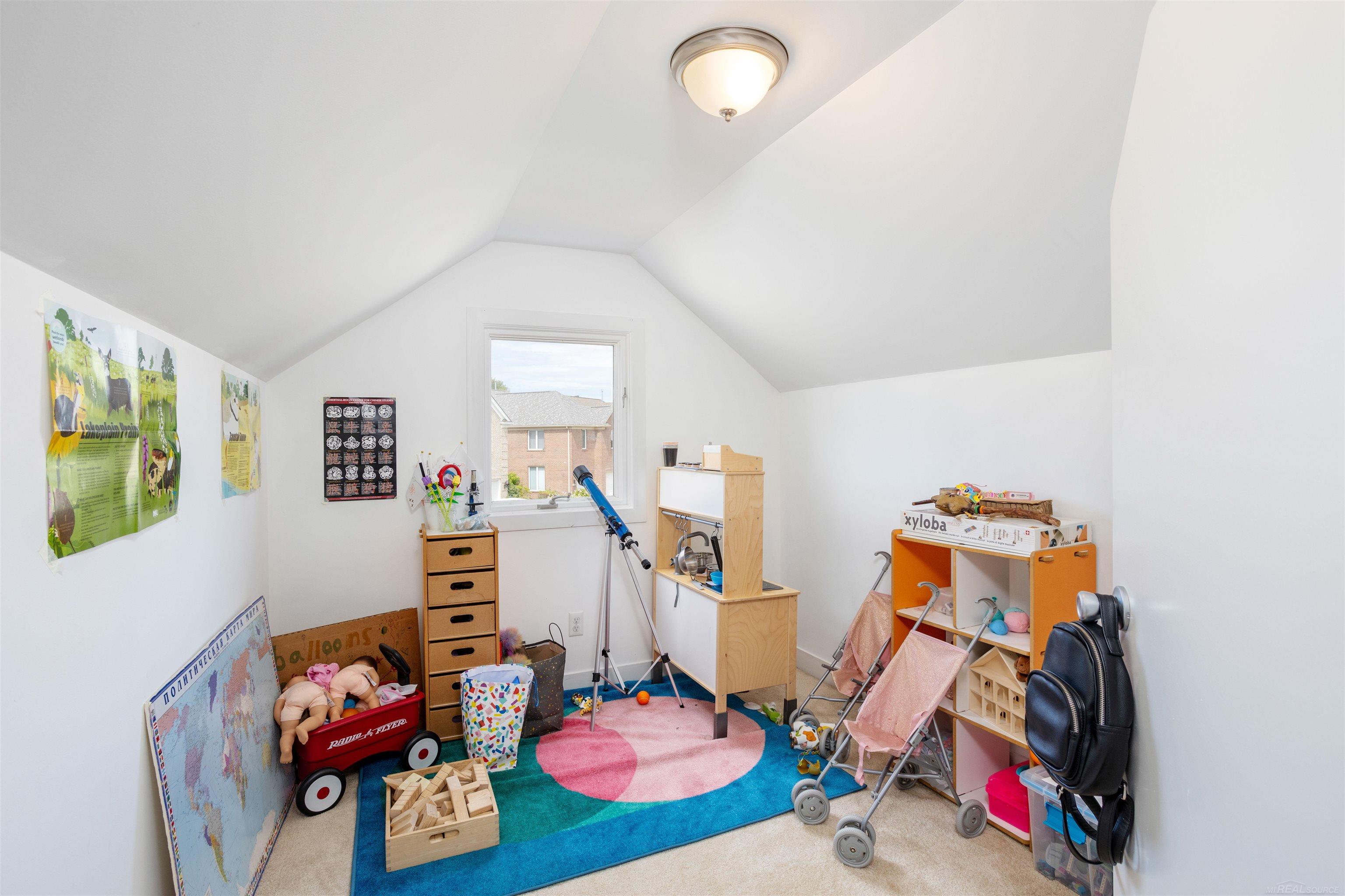 170 Keelson Drive
