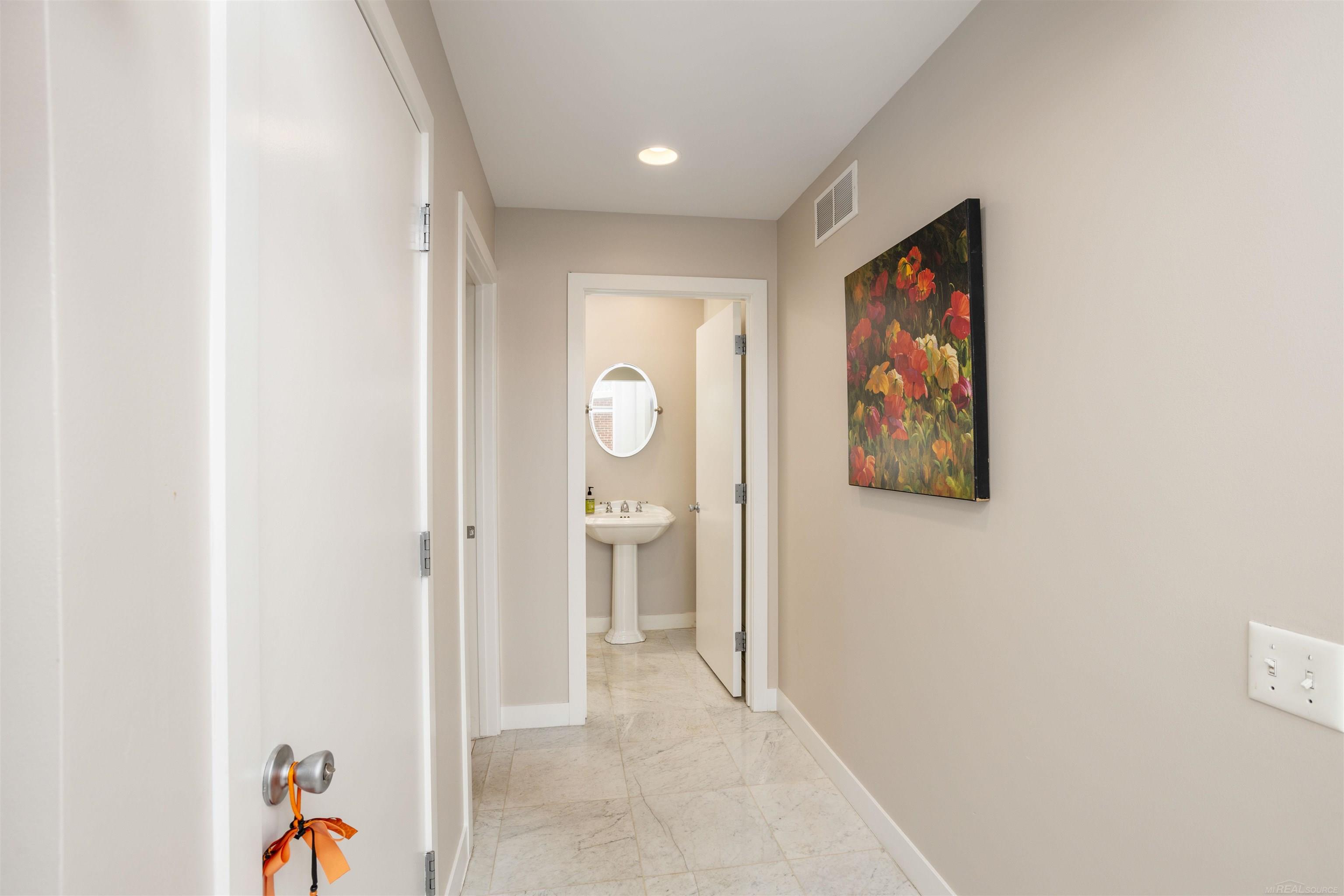 170 Keelson Drive