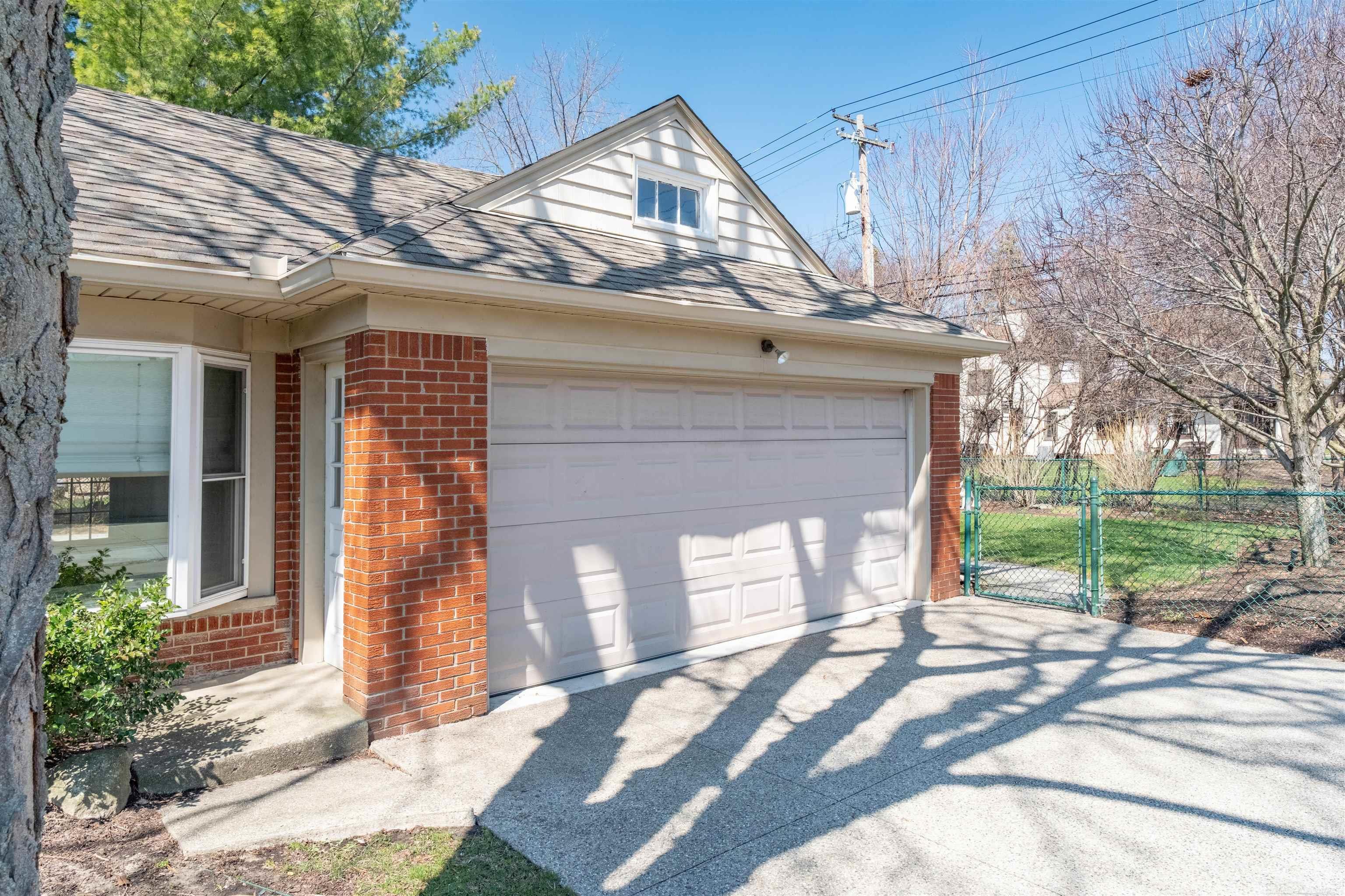 1040 N Renaud Road