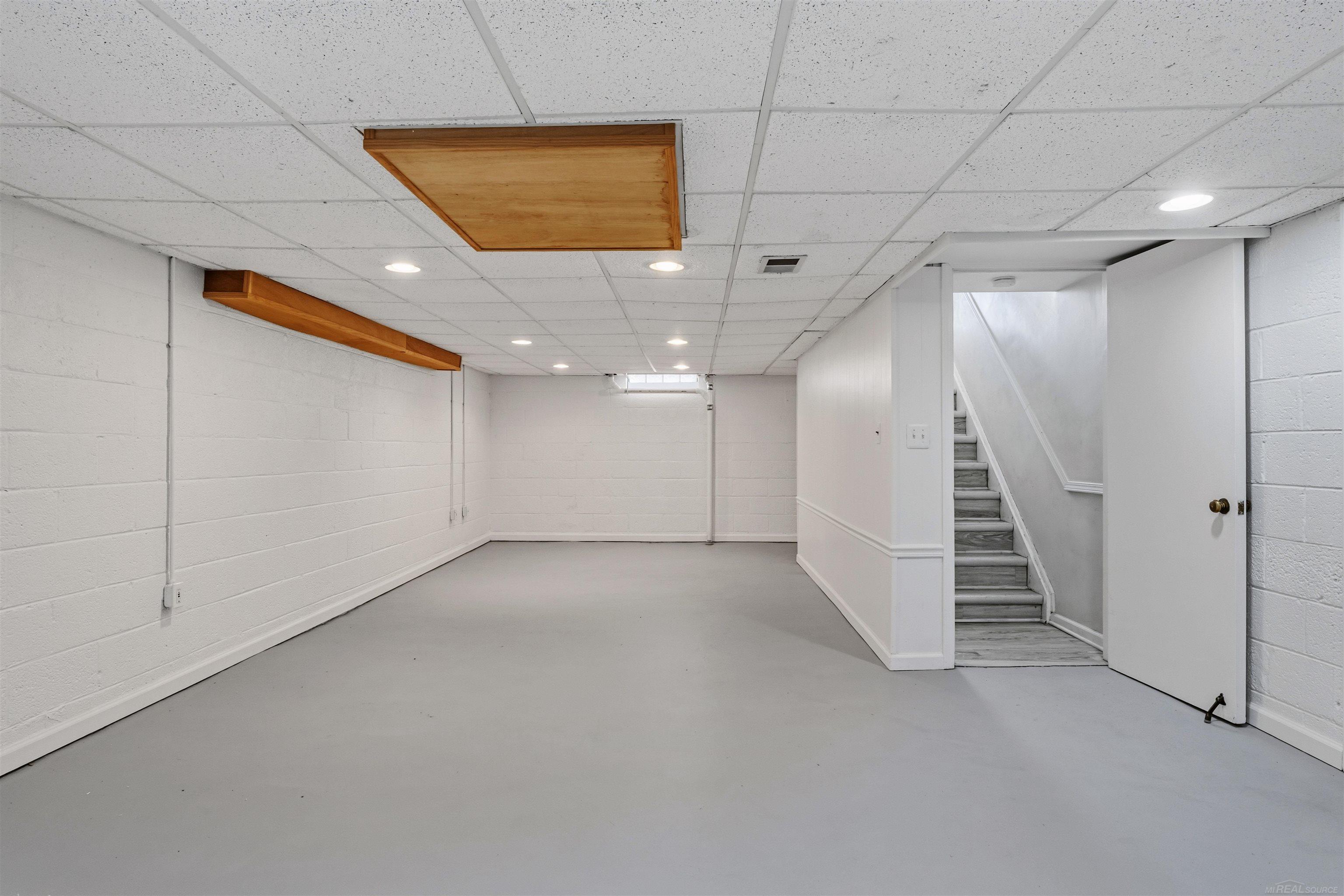 1040 N Renaud Road