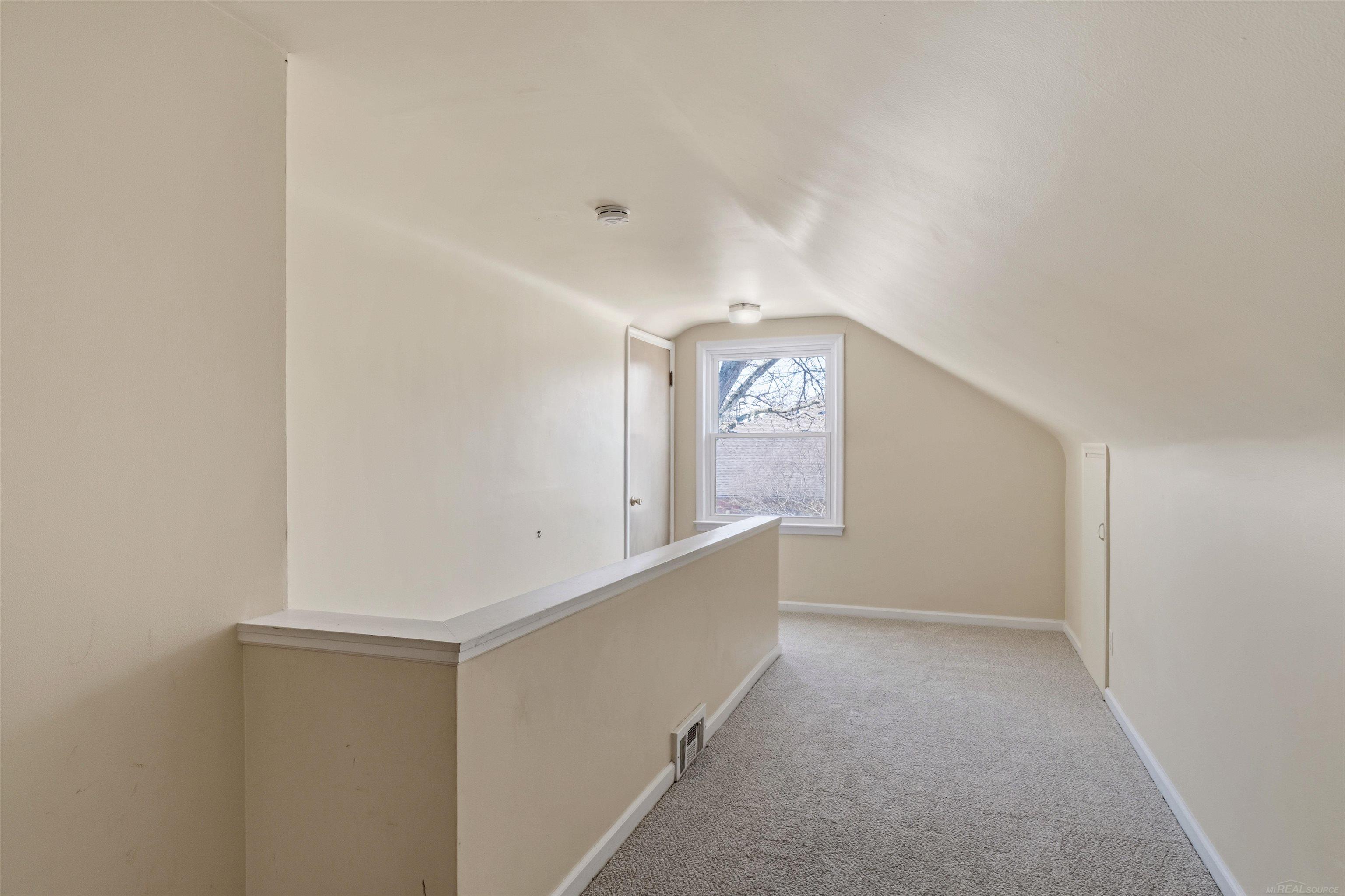 1040 N Renaud Road