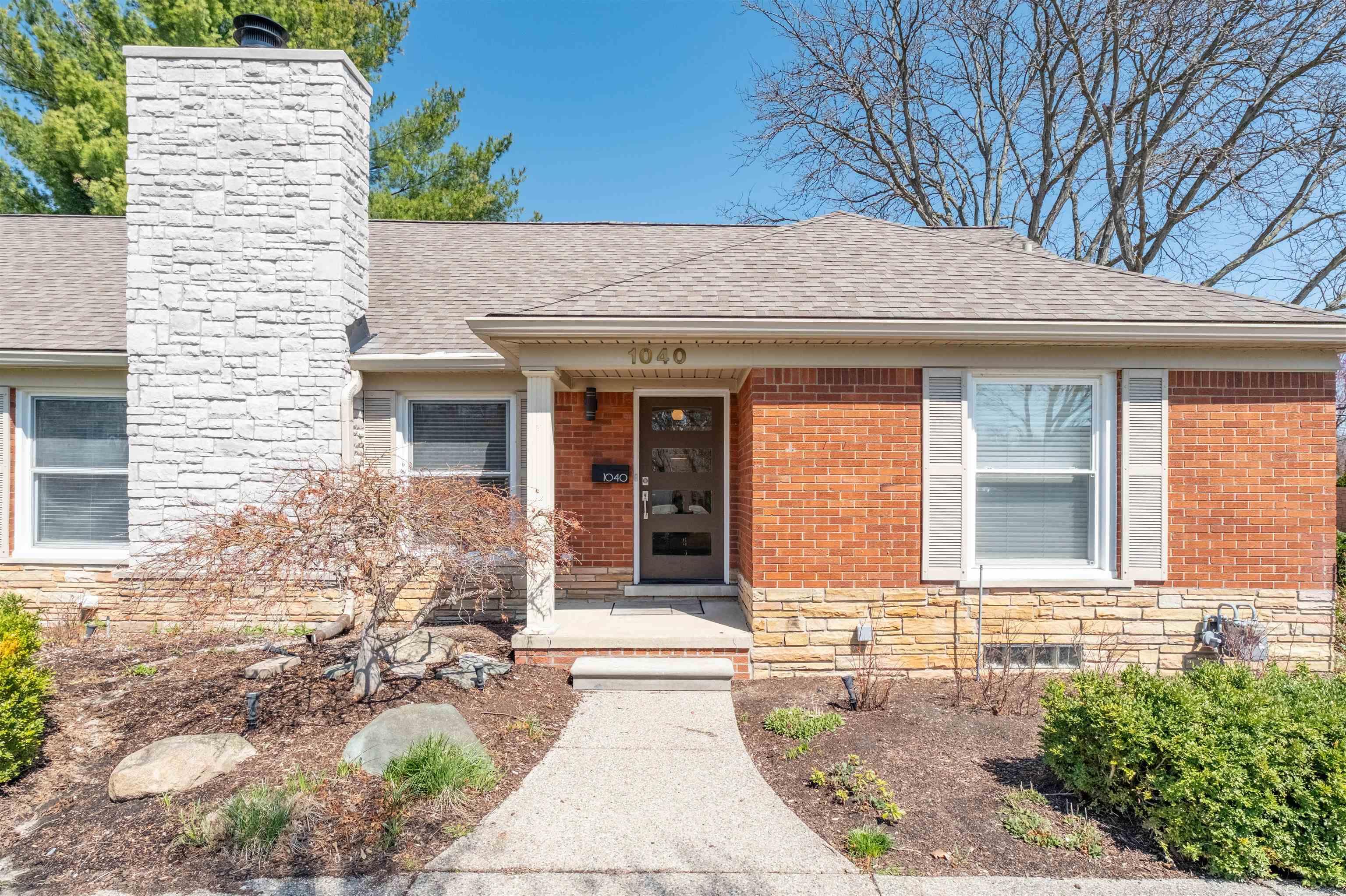1040 N Renaud Road