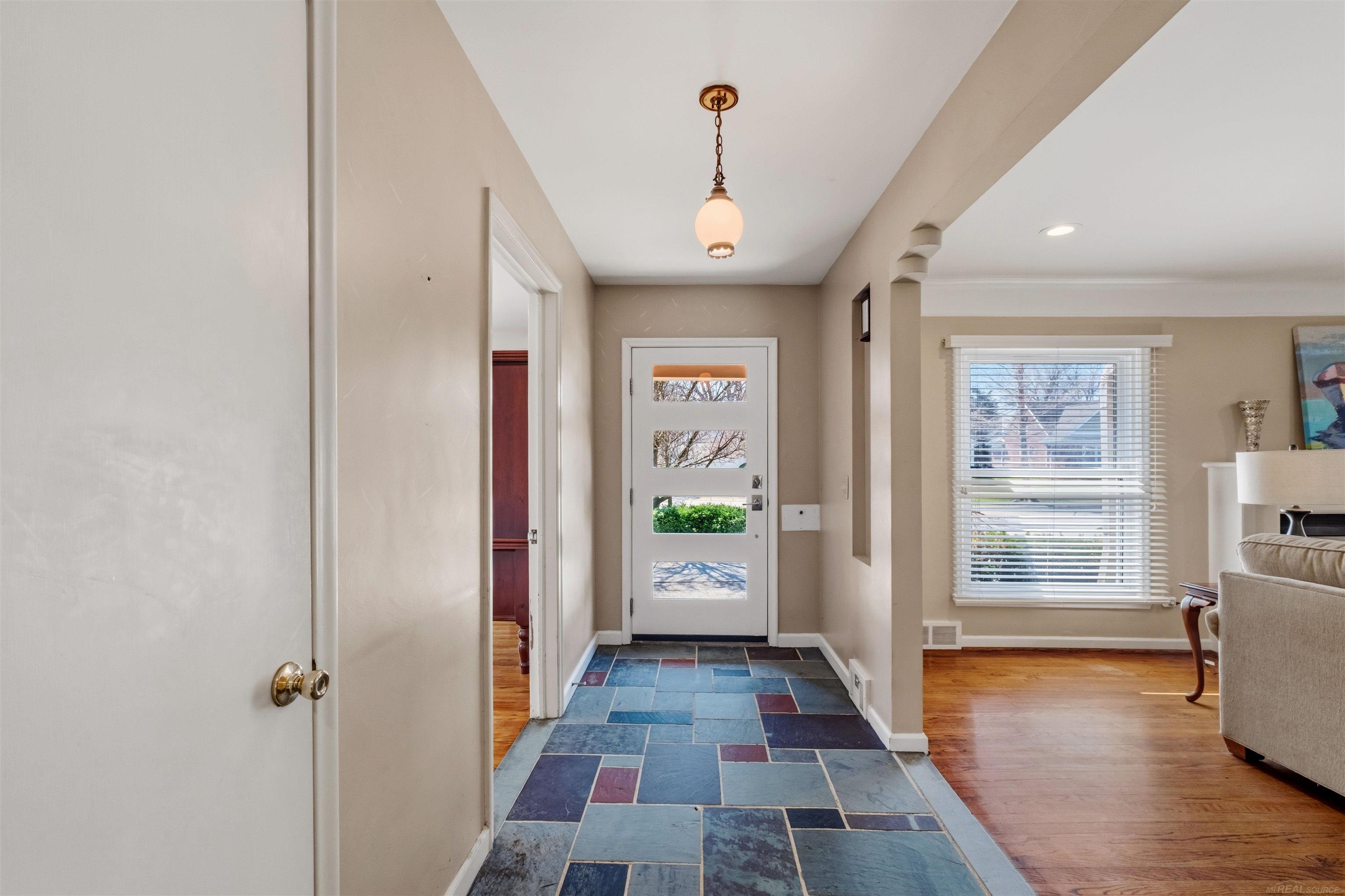 1040 N Renaud Road
