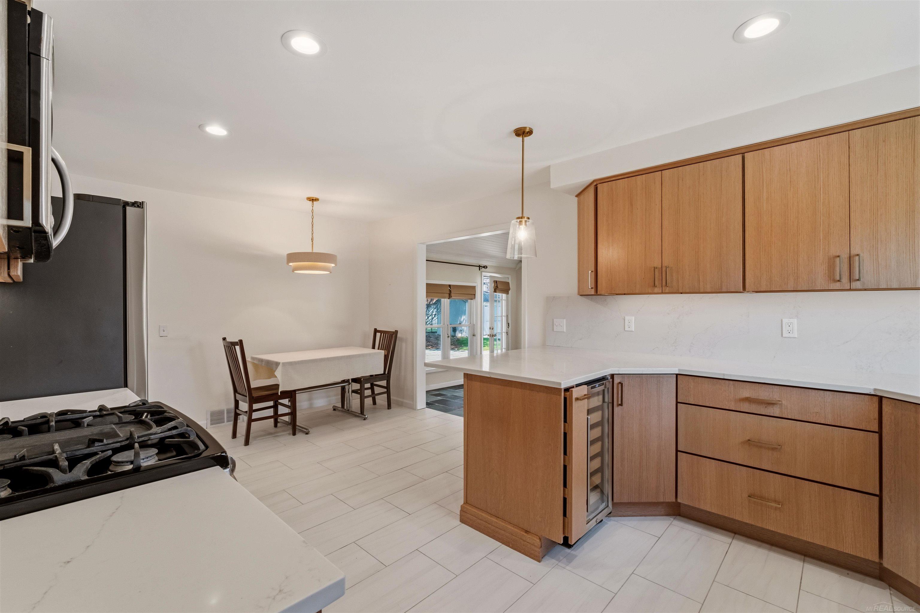 1040 N Renaud Road