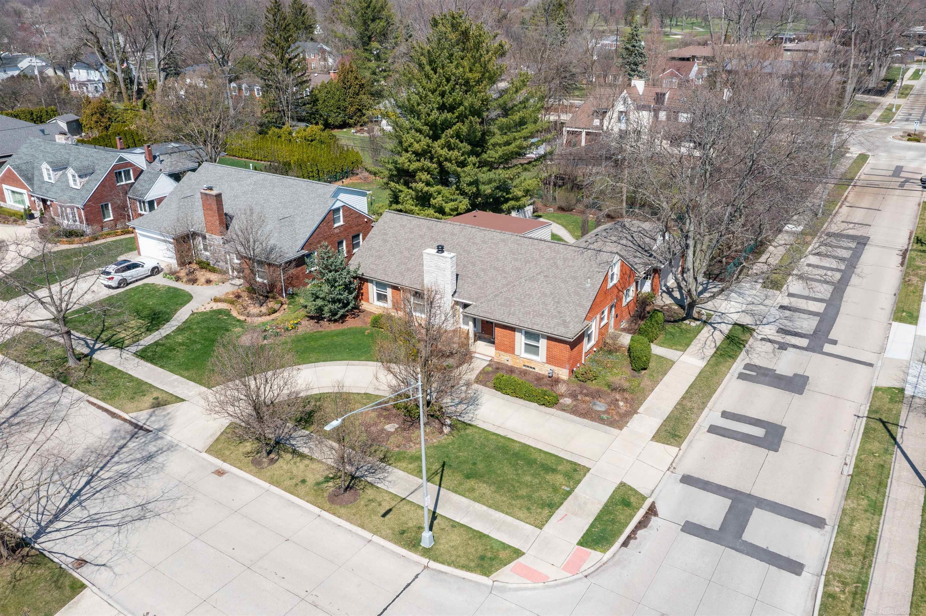 1040 N Renaud Road