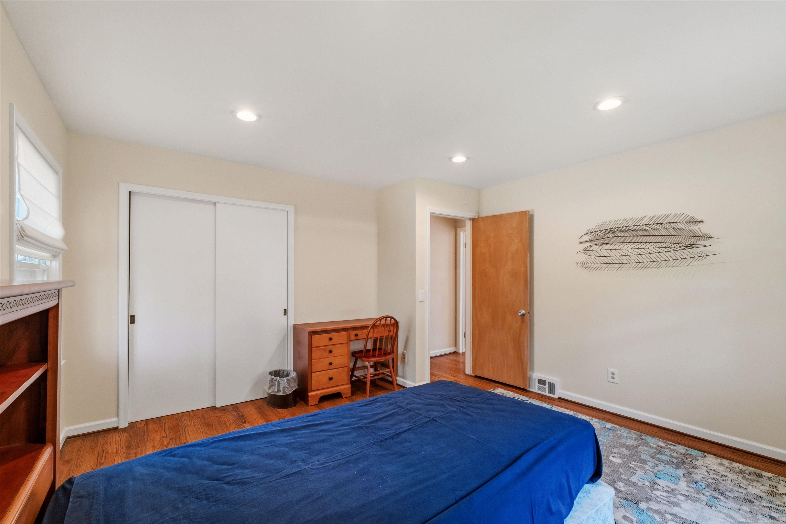 1040 N Renaud Road
