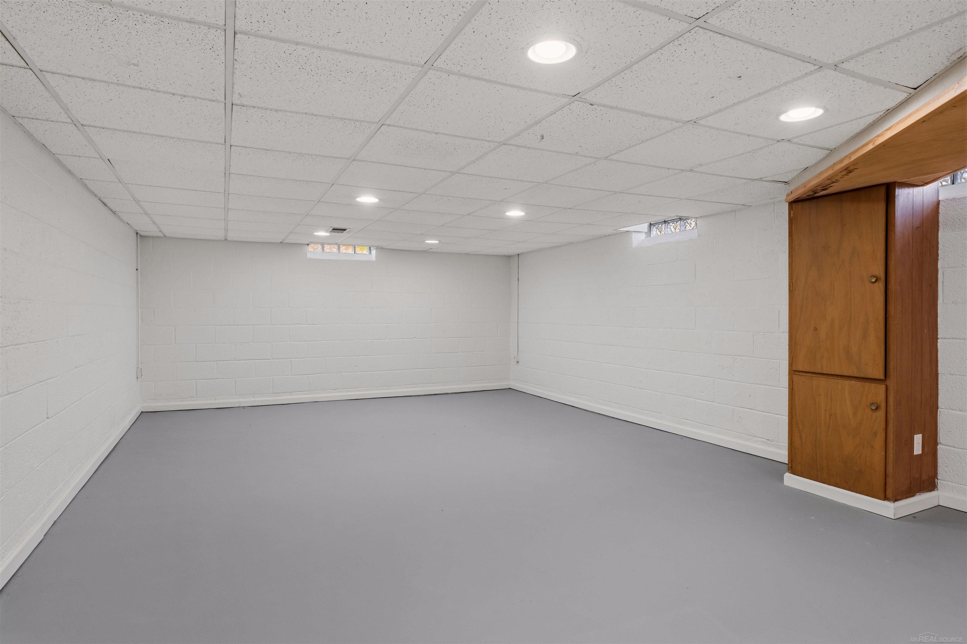 1040 N Renaud Road