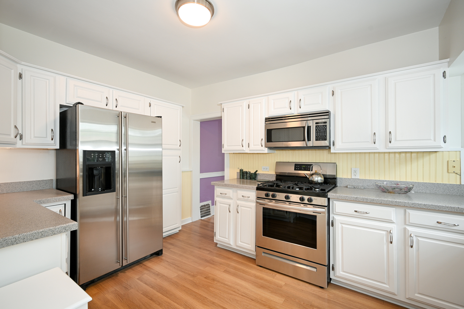 121 N Lincoln Avenue