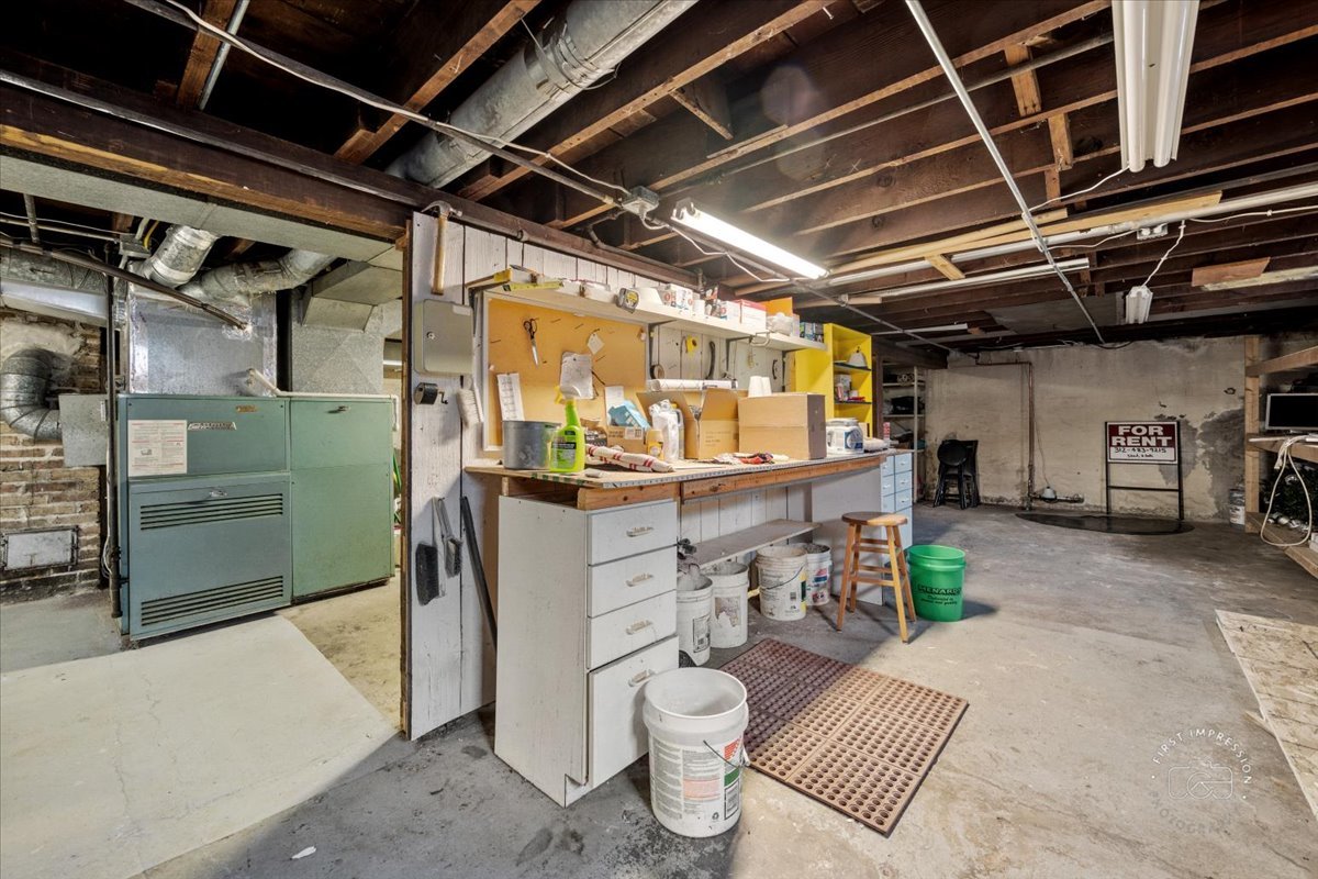 402-404 Anderson Boulevard