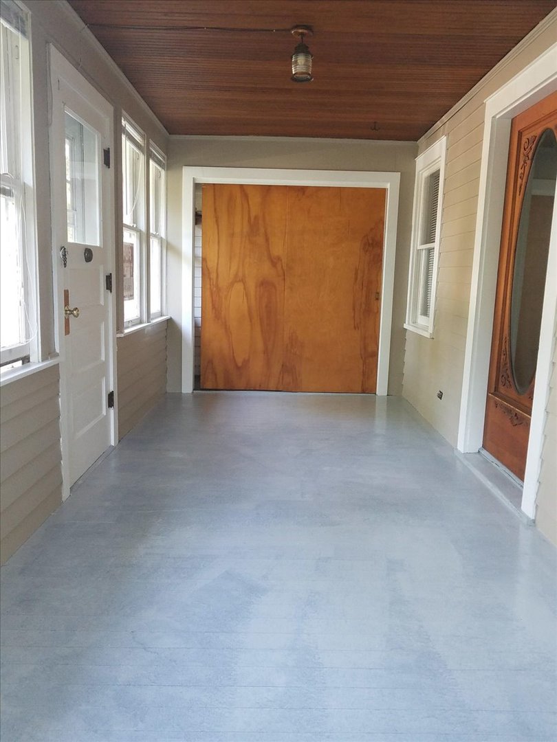 402-404 Anderson Boulevard